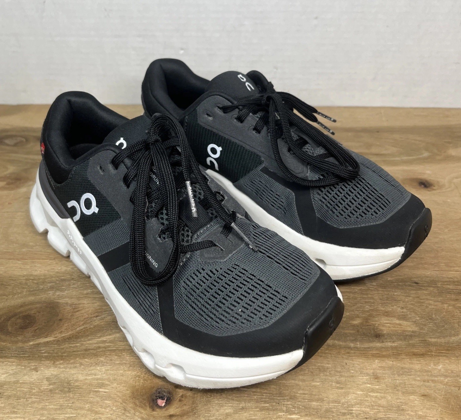 On Cloudrunner 2 Women’s Athletic Running Shoes Sz 6 Eclipse Black Grey