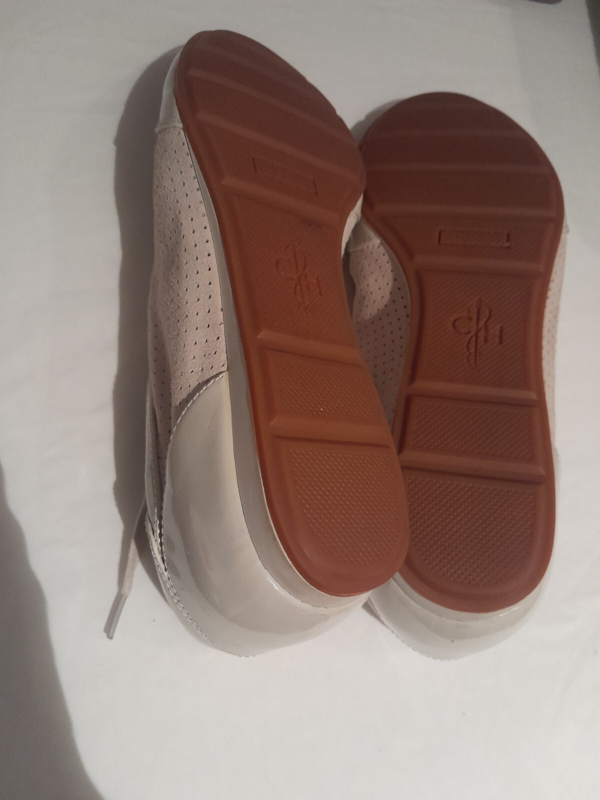 Cole Haan Womens Patent Leather / Suede Sneakers Gray Size 9B