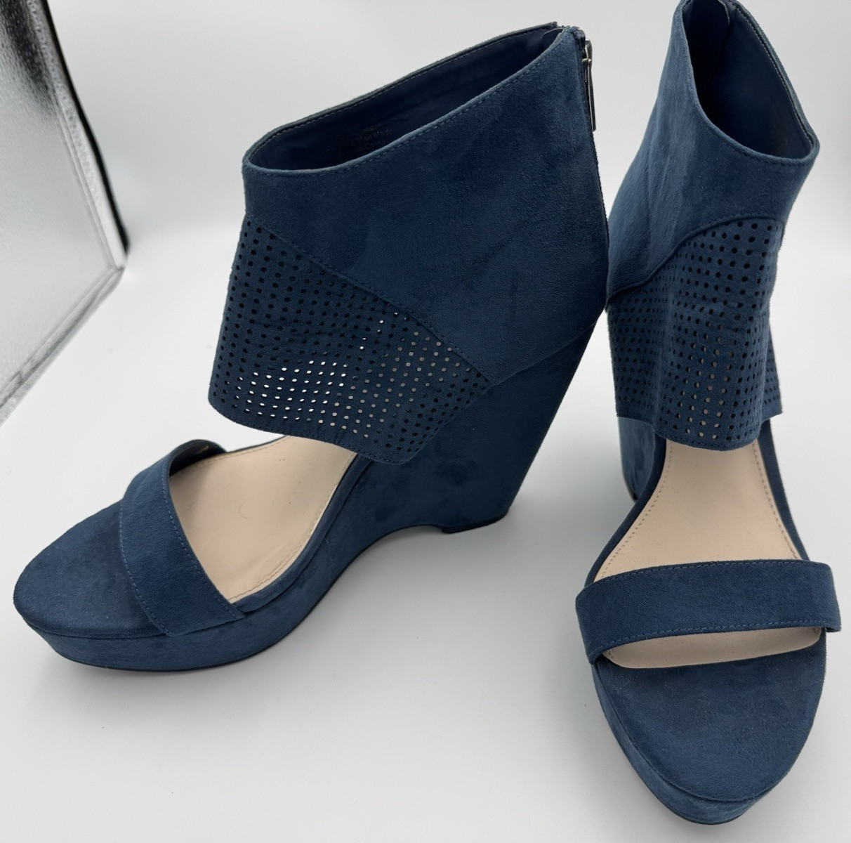 Bar III Siren Platform Ankle Zipper Cuff Wedge Blue Wing Teal Suede Shoes 10M