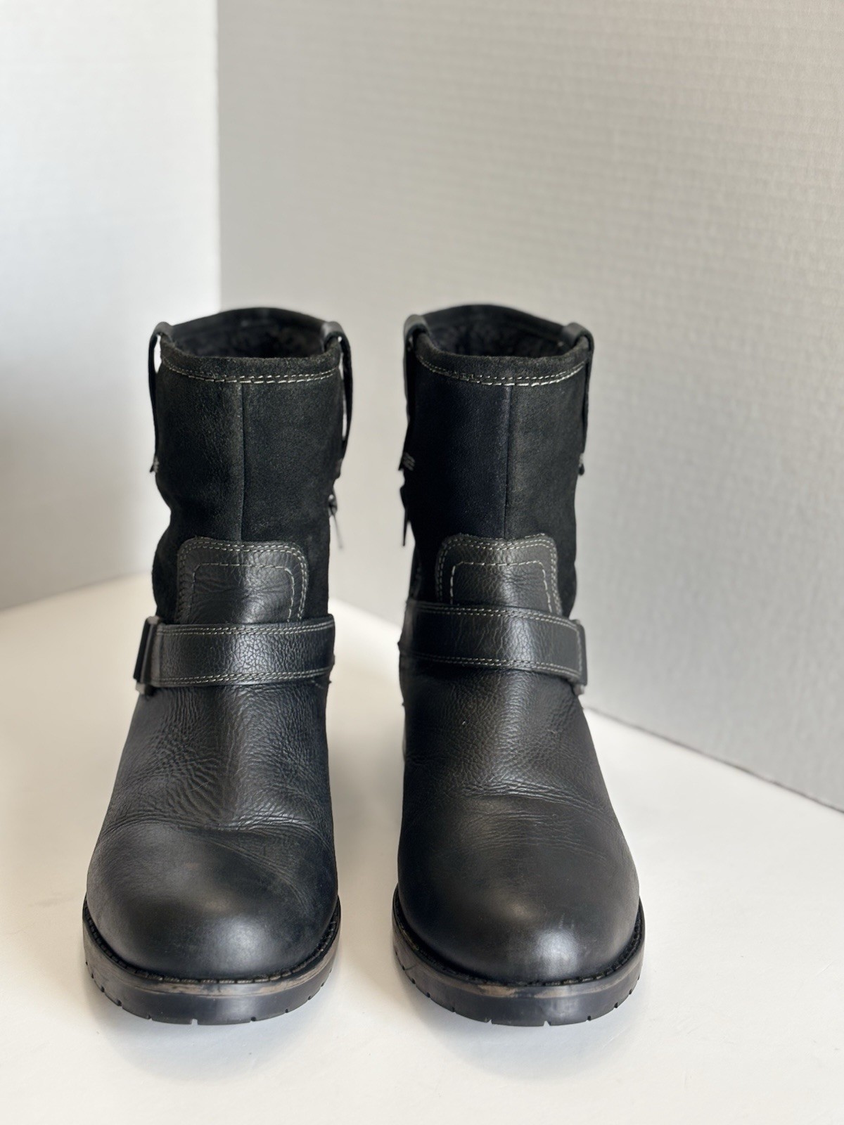 WRANGLER Women’s 7.5 Black Leather Strap Buckle Lined Moto Biker Ankle Boots