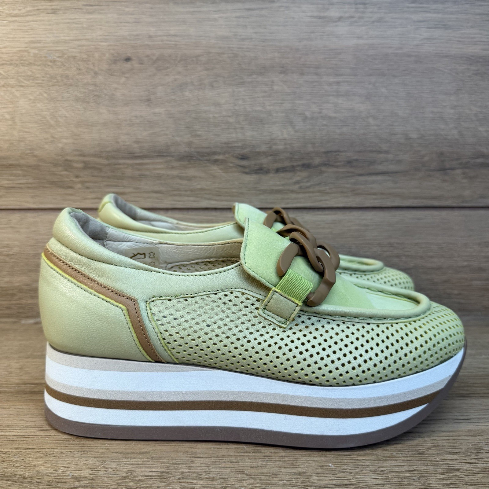 Softwaves Cadie Slip On Suede Platform Shoes Sz 36 US 5.5 Chain Green $350
