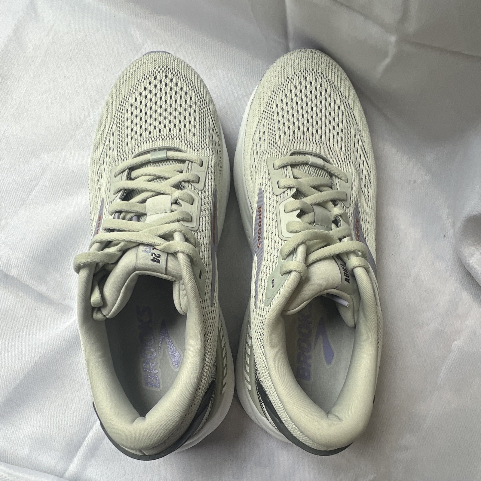 Brooks Ariel GTS 24 Mercury Ebony Lace Up Mesh Low Top Sneakers Women 9.5 med