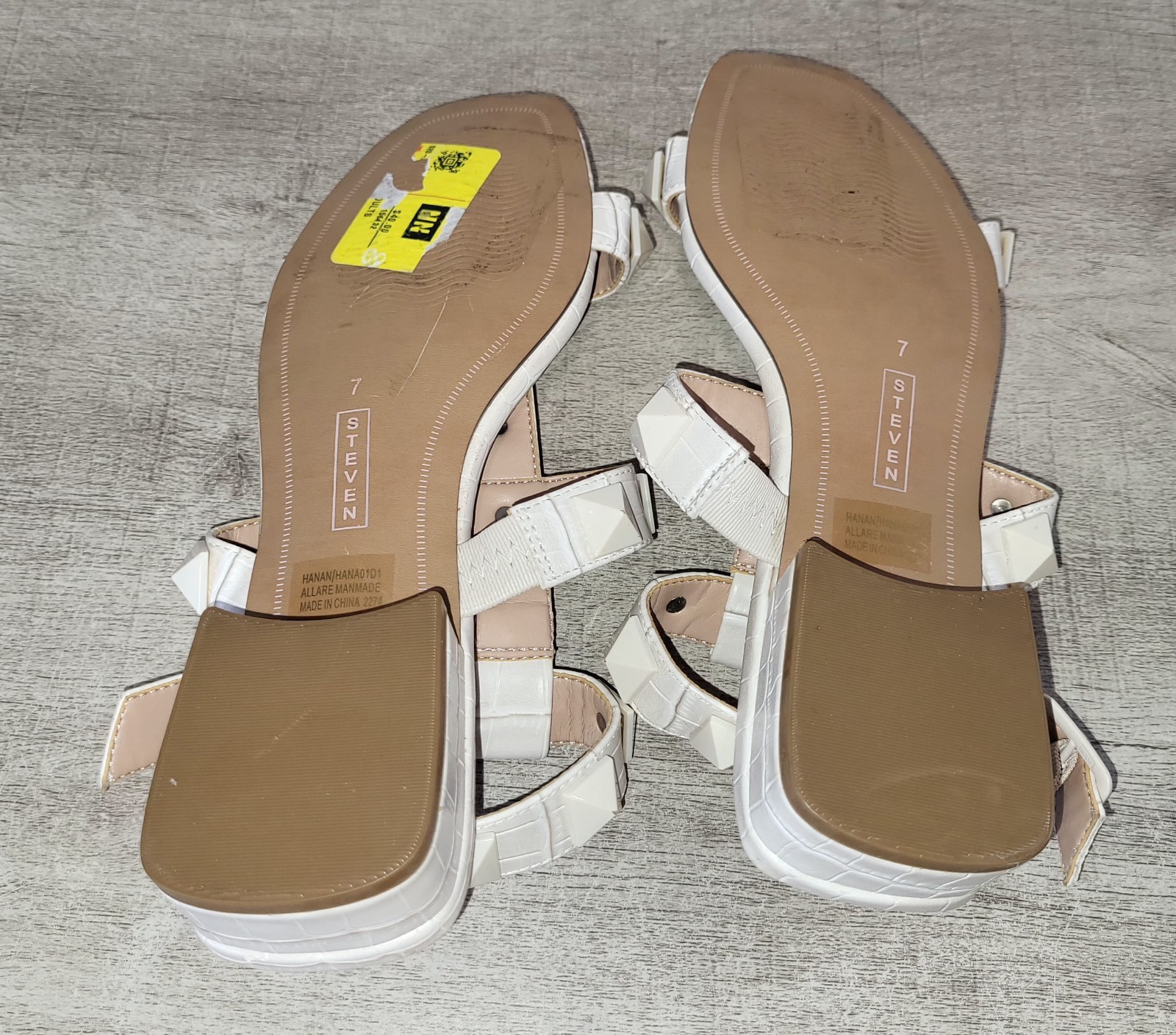 Steven New York Nordstrom Ivory Ankle Strap Studded Sandals Women’s Size 7 Shoes