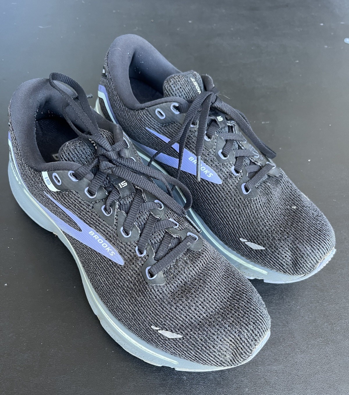 Brooks Ghost 15 Women’s Size 10 Black Blue Running Walking Shoes Medium B