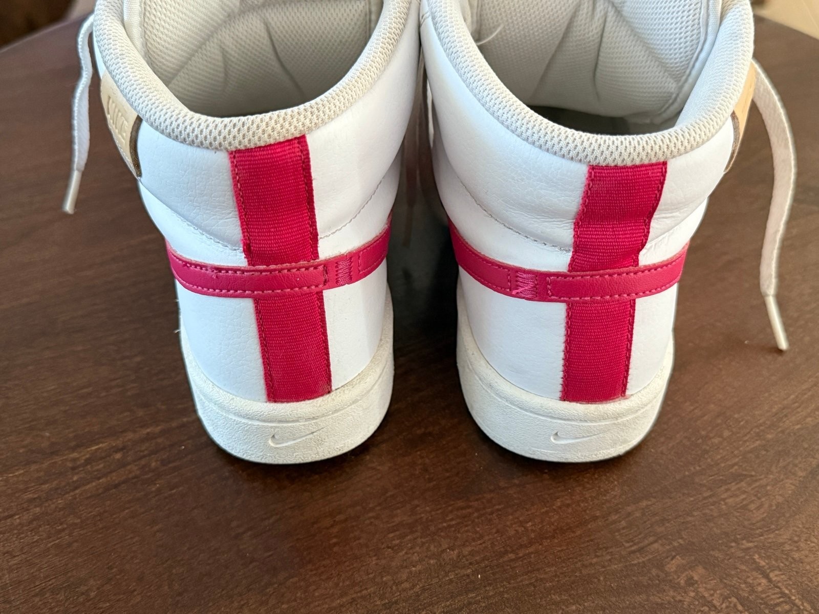 Nike women’s Court Royale 2 Mid ‘White Rush Pink’
