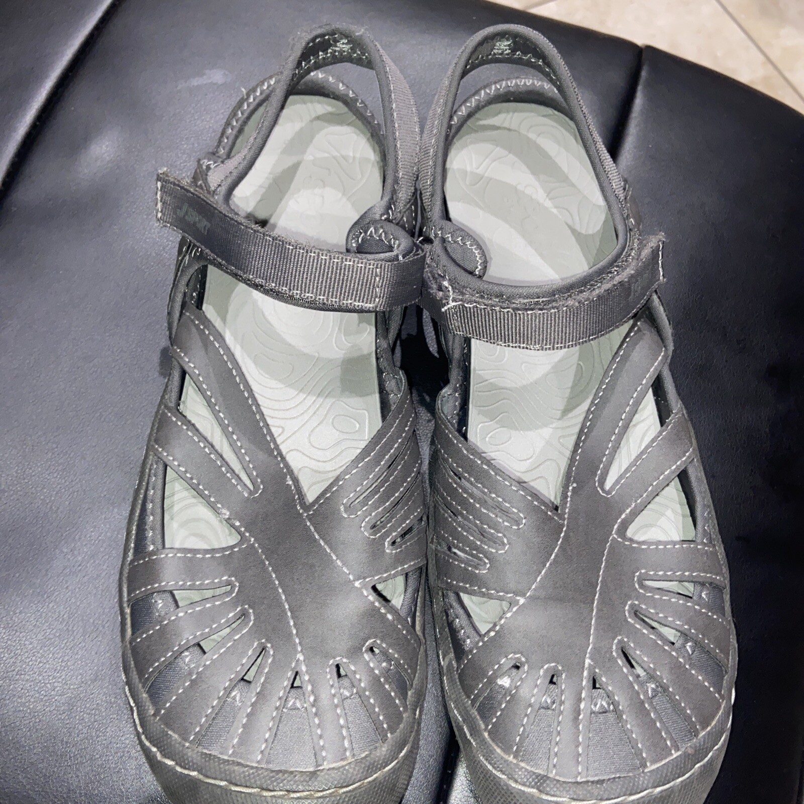 JBU JSport Poppy Sandal Gray Poppy Ladies Hook & Loop Closure Size 8.5