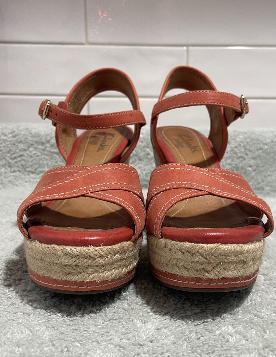 Clarks Orange/Beige Leather Wedge Espadrille Sandals Ankle Strap Buckle 5.5