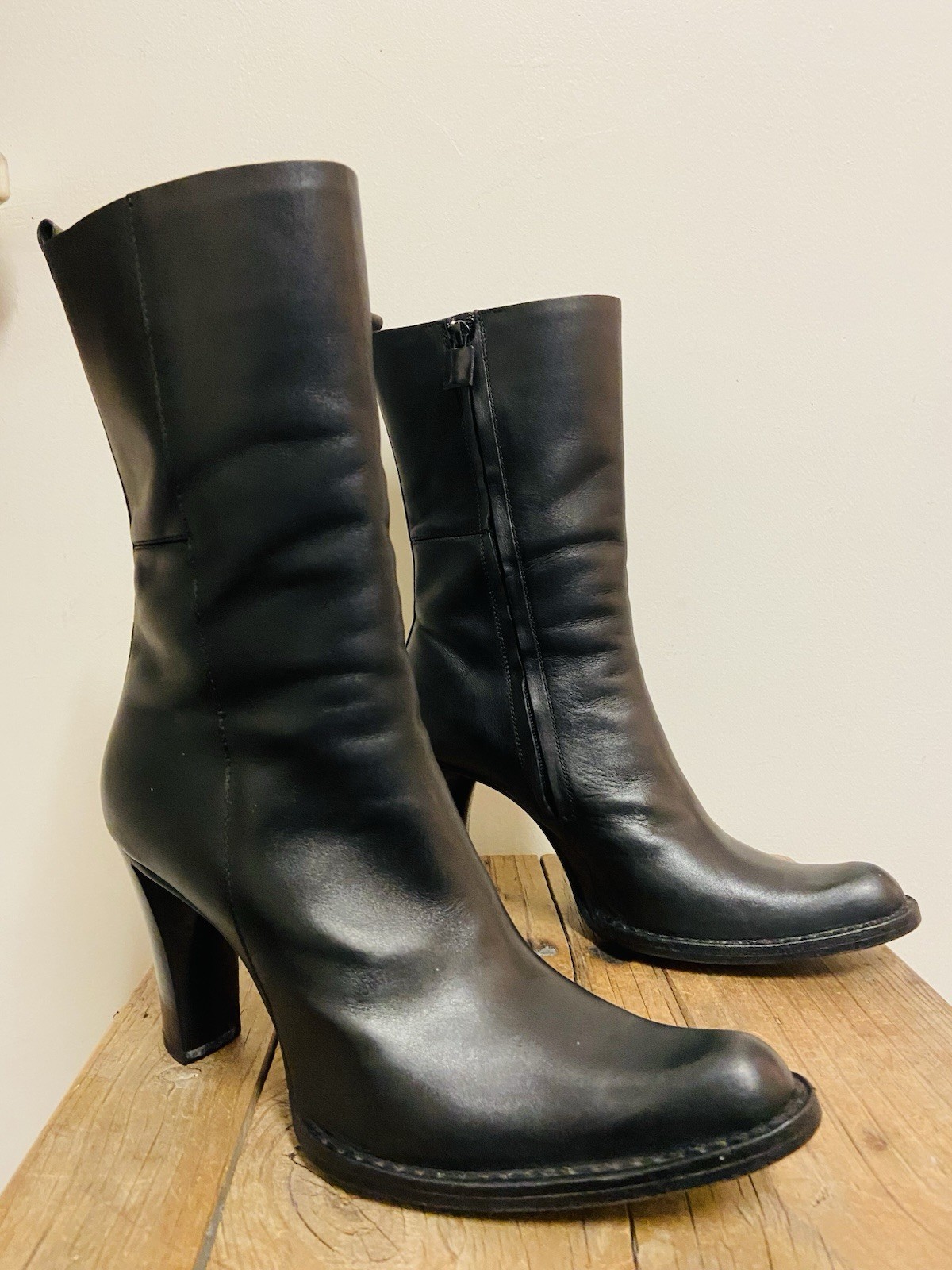 COSTUME NATIONAL Black Heeled 100% Leather Ankle Boots Ladies SZ 41 AUS 10