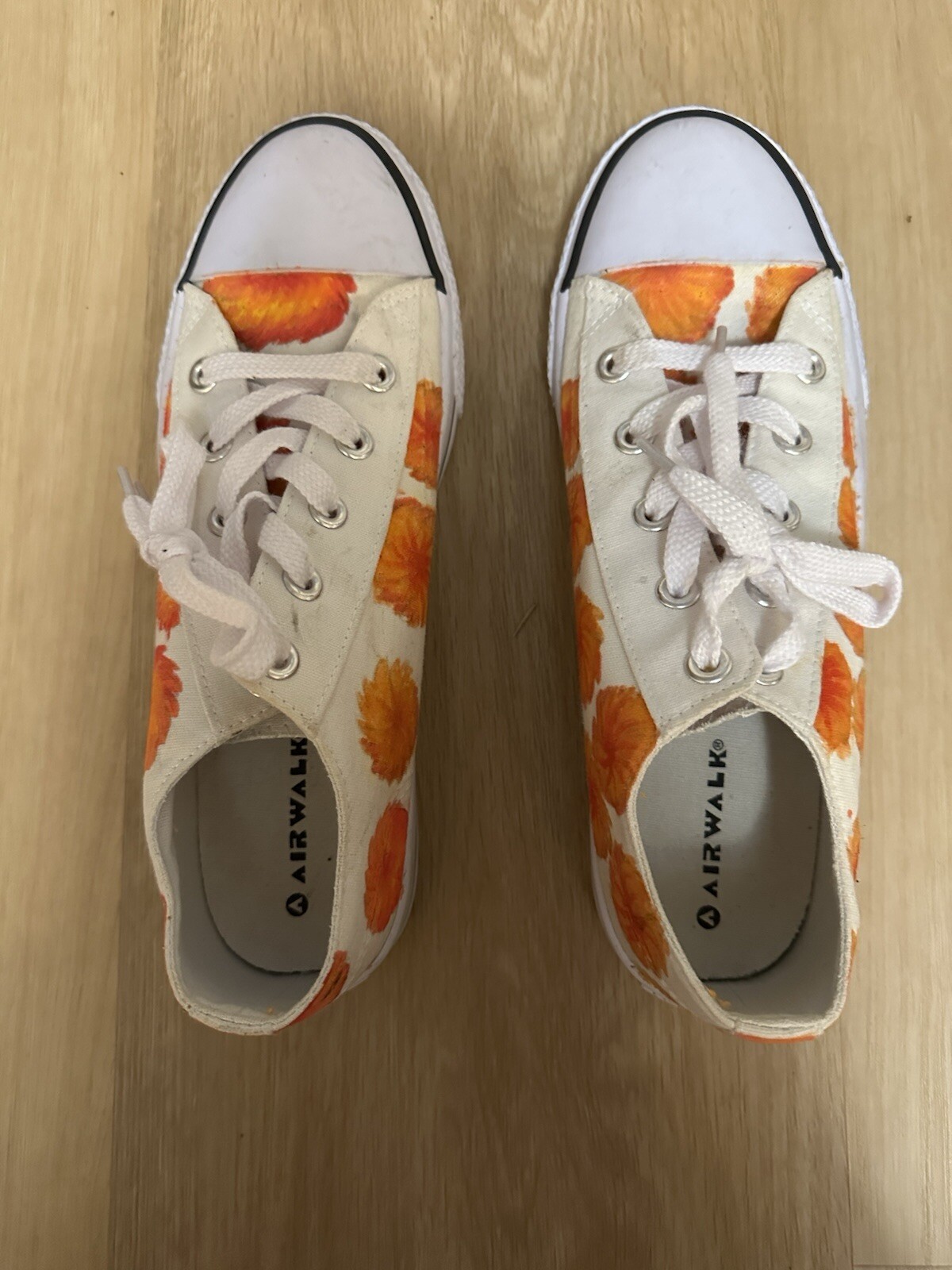 Airwalk Women’s Size 7 Orange Floral Shoes Canvas Low Top