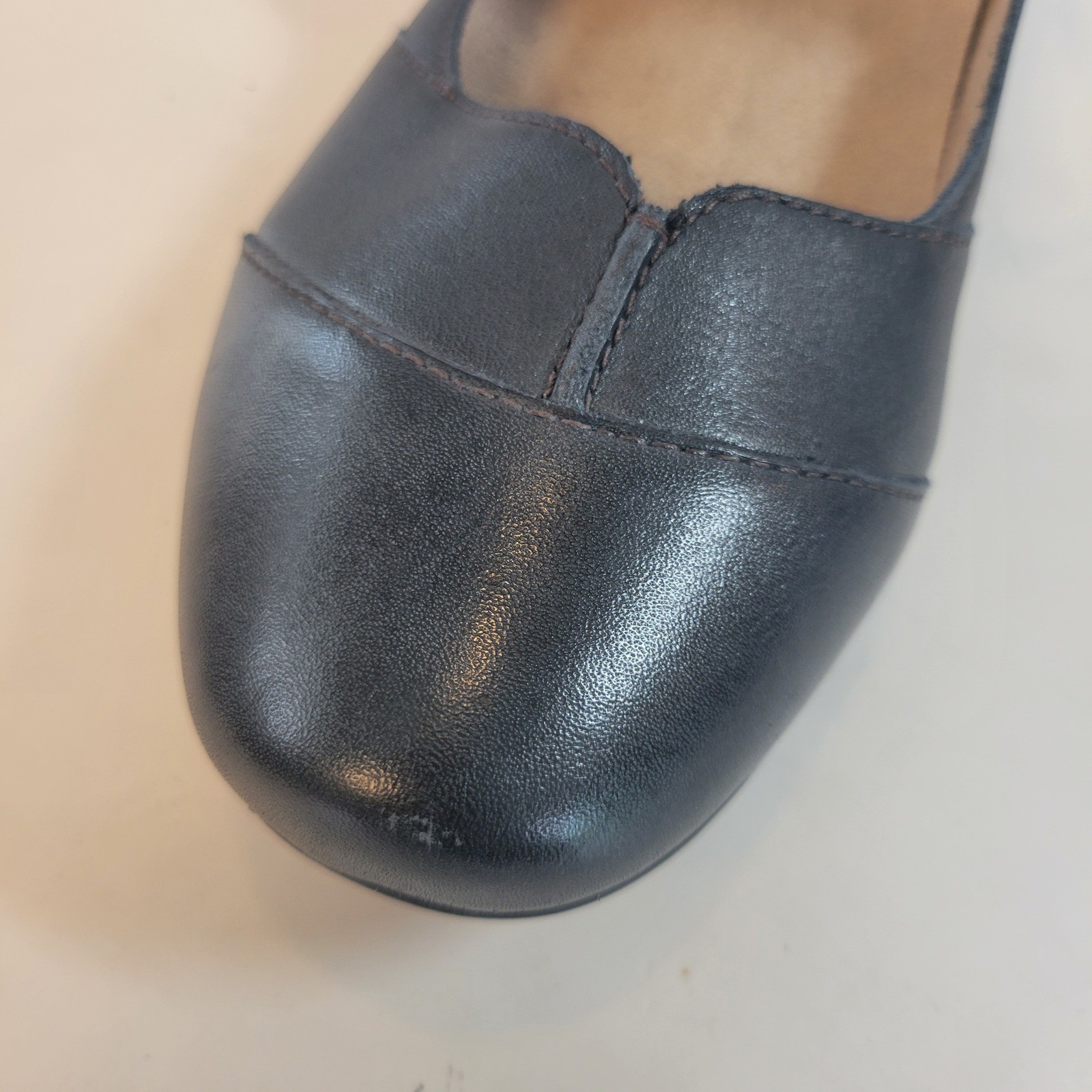 Taos Routine Navy Blue Leather Mary Jane Shoes US 9 Comfort Hook & Eye