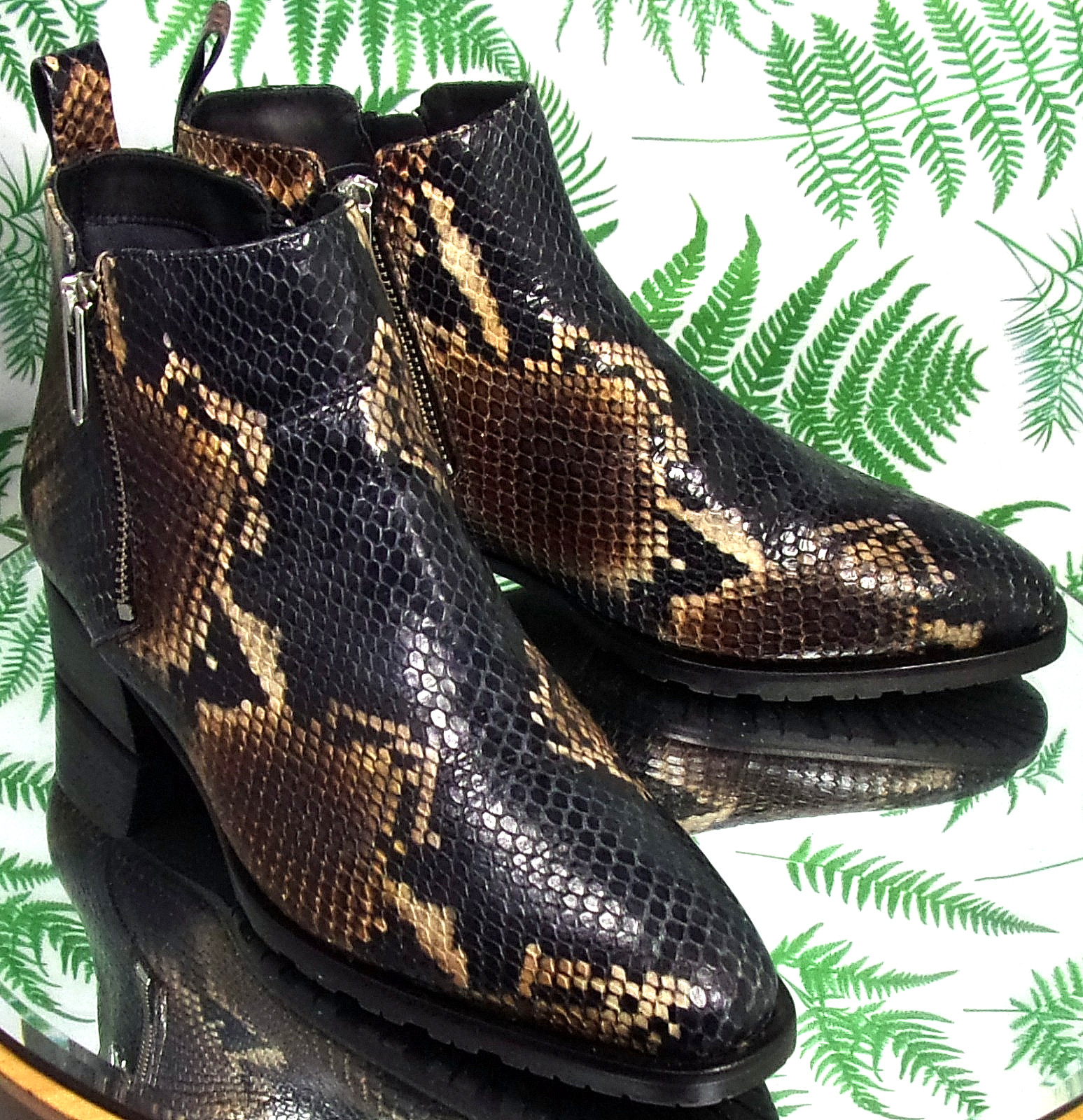 AQUATALIA FUOCO SNAKE PRINT LEATHER FASHION ANKLE BOOTS SHOES WOMENS SZ 7.5 M