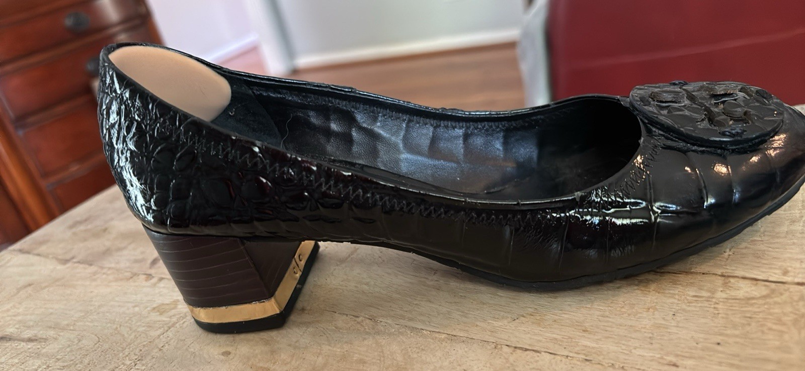 Tory Burch Black Patent Leather Croc Embossed Round Toe Slip-On Pumps 7.5