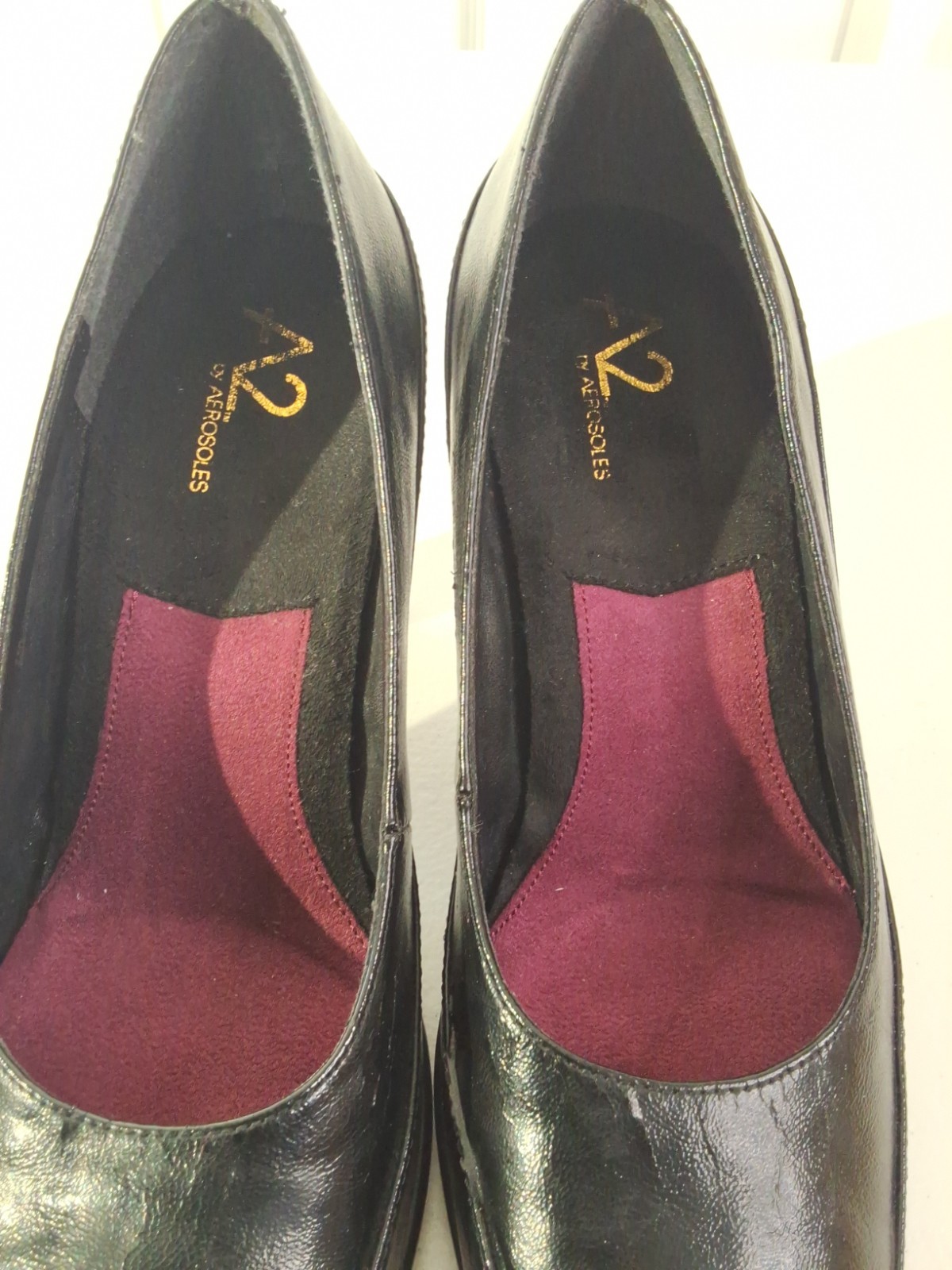 AEROSOLES A2 Pumps 3.25″ Heels Faux Leather Peep Toe Sz 7 Some Worn Spots