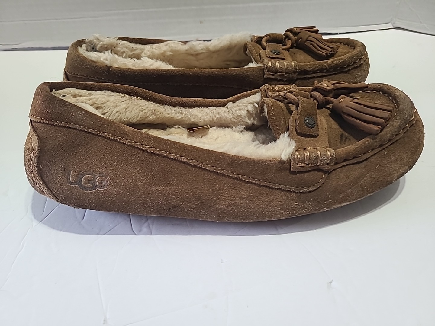 UGG Slipper Size 7 Dakota Brown Suede Loafers Shoes Warm Fall Winter