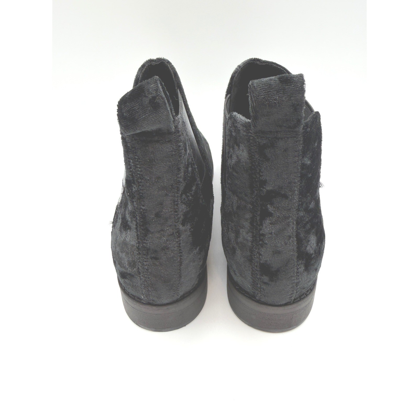 TOMS Ella Chelsea Boots, Women’s 6.5, EU 37,Black Crushed Velvet,Block Heel, NIB