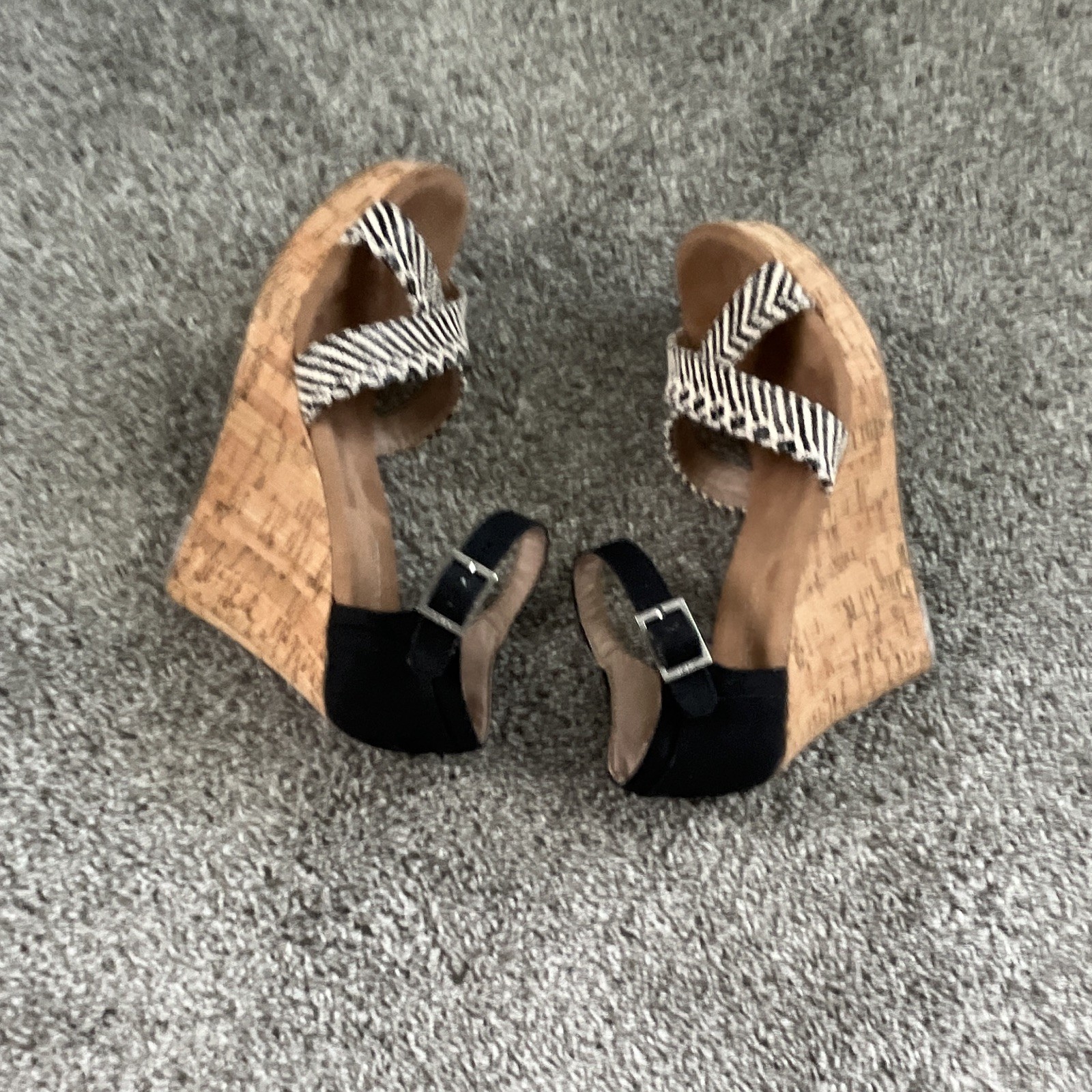TOMS Women’s Black/Beige Striped Cork Wedge Sandals Ankle Strap Buckle 7
