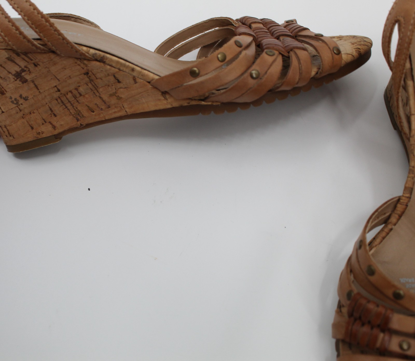VINTAGE 1970s Strappy Beaded Leather Sandals Cork Wedge Heel Sz 8.5W BOHO EARTHY