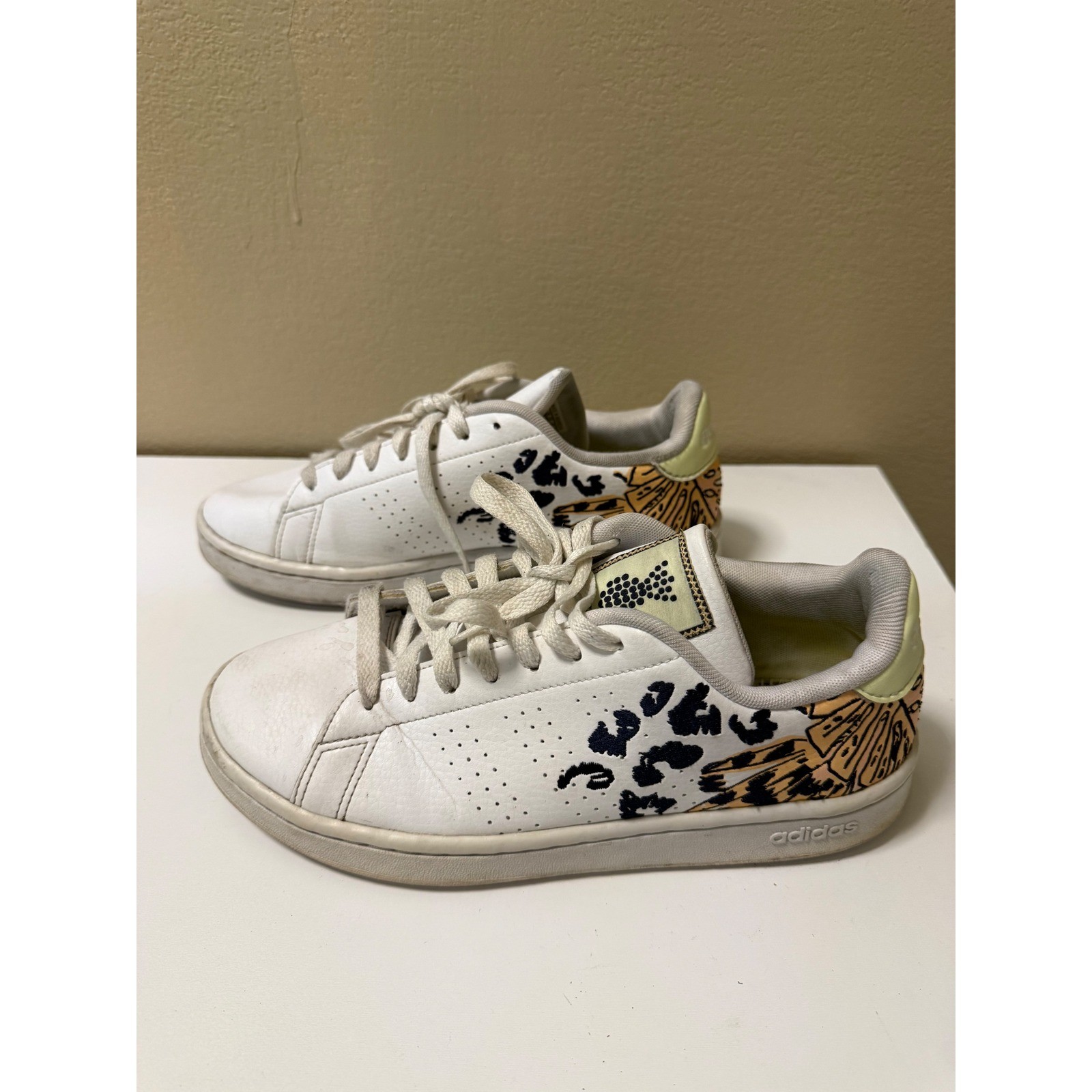 Adidas Advantage Farm Rio Womens Sneakers White Leopard Tropical GZ4044 Size 8.5