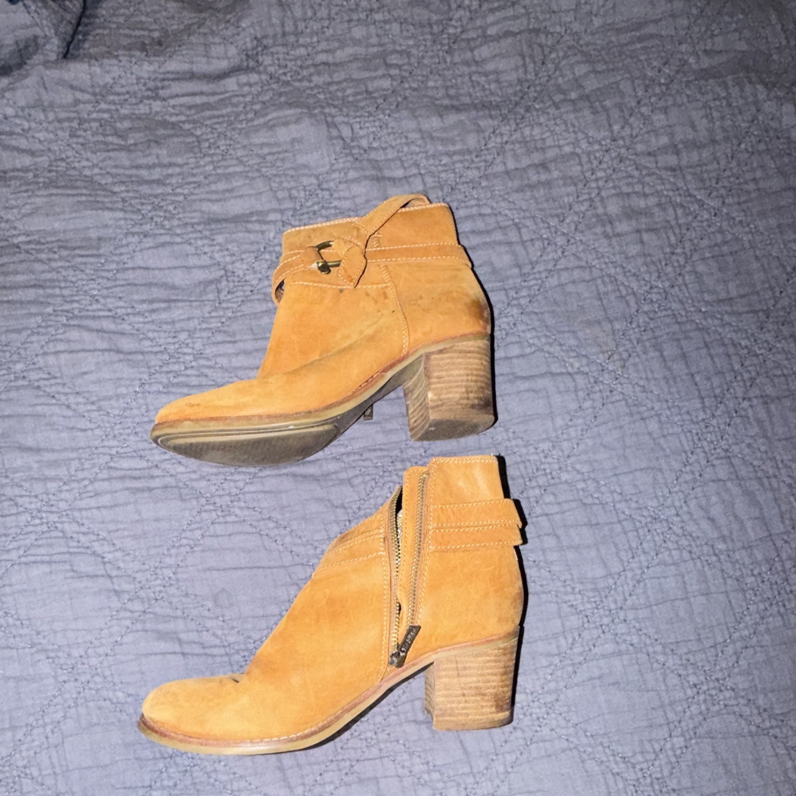 Womens Tan Suede Ankle Bootie Round Toe Block Heel Side Zip Buckle Solid