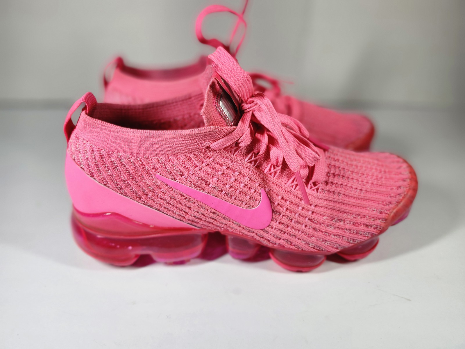 Nike Air VaporMax Flyknit 3 Women’s Pink Low Top Running Shoes CT1274-600