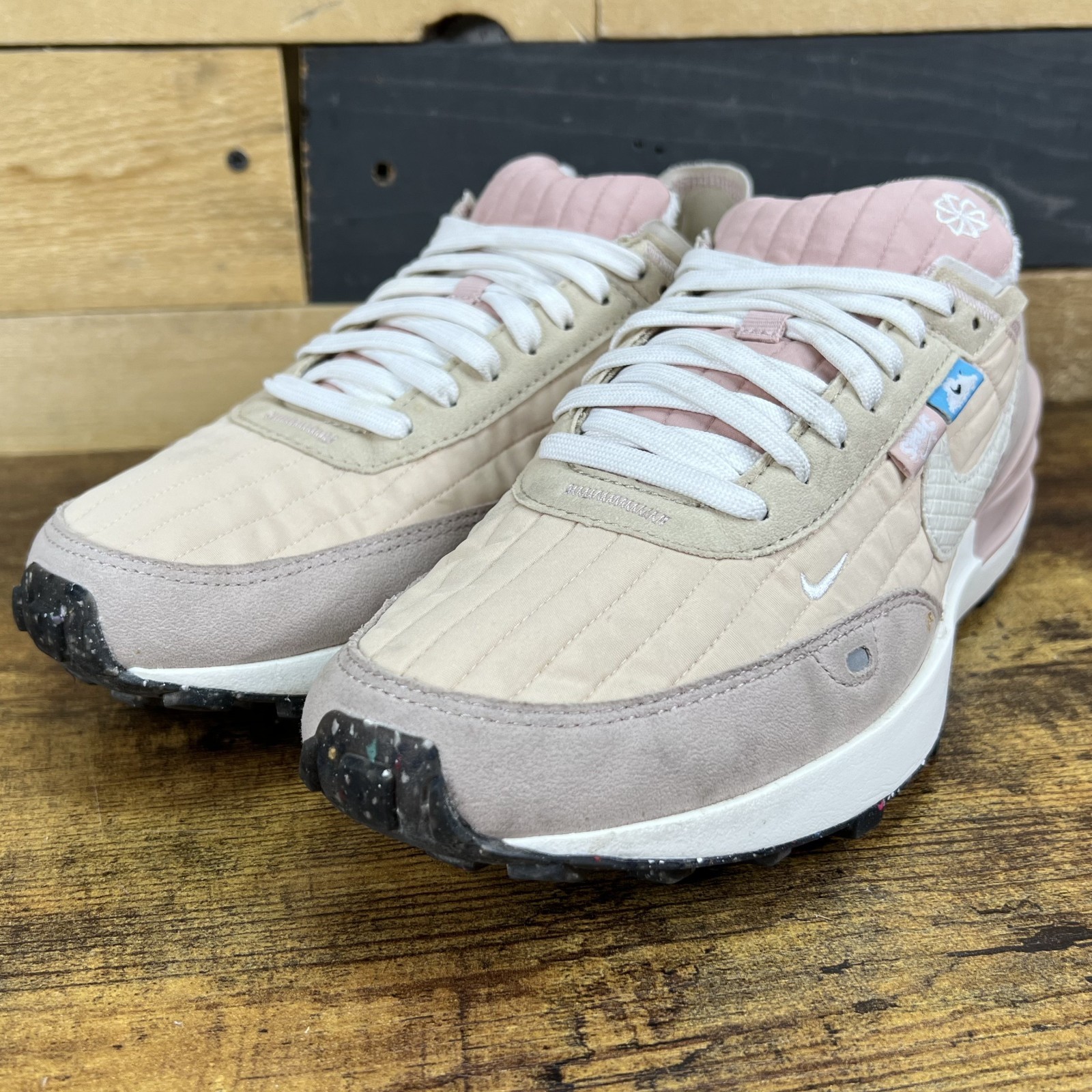 Nike Athletic Shoes Women’s US 10 Pink Oxford Waffle Toasty Snug Recycled Pink