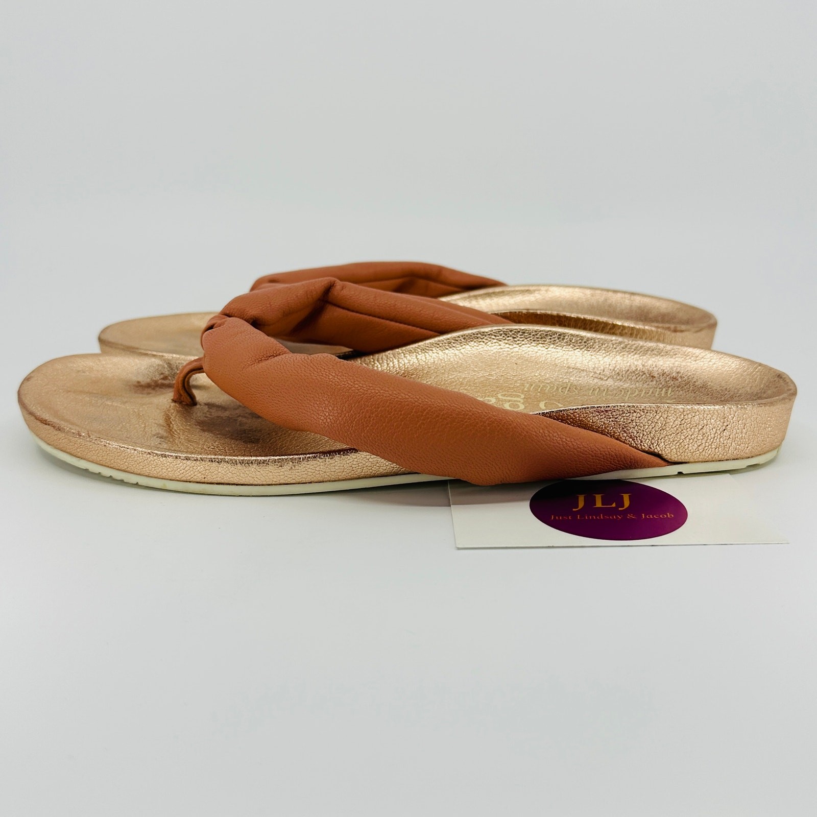 Pedro Garcia Women’s Anita Rosette Stucco Leather Thong Sandals Size 38.5/8.5 US