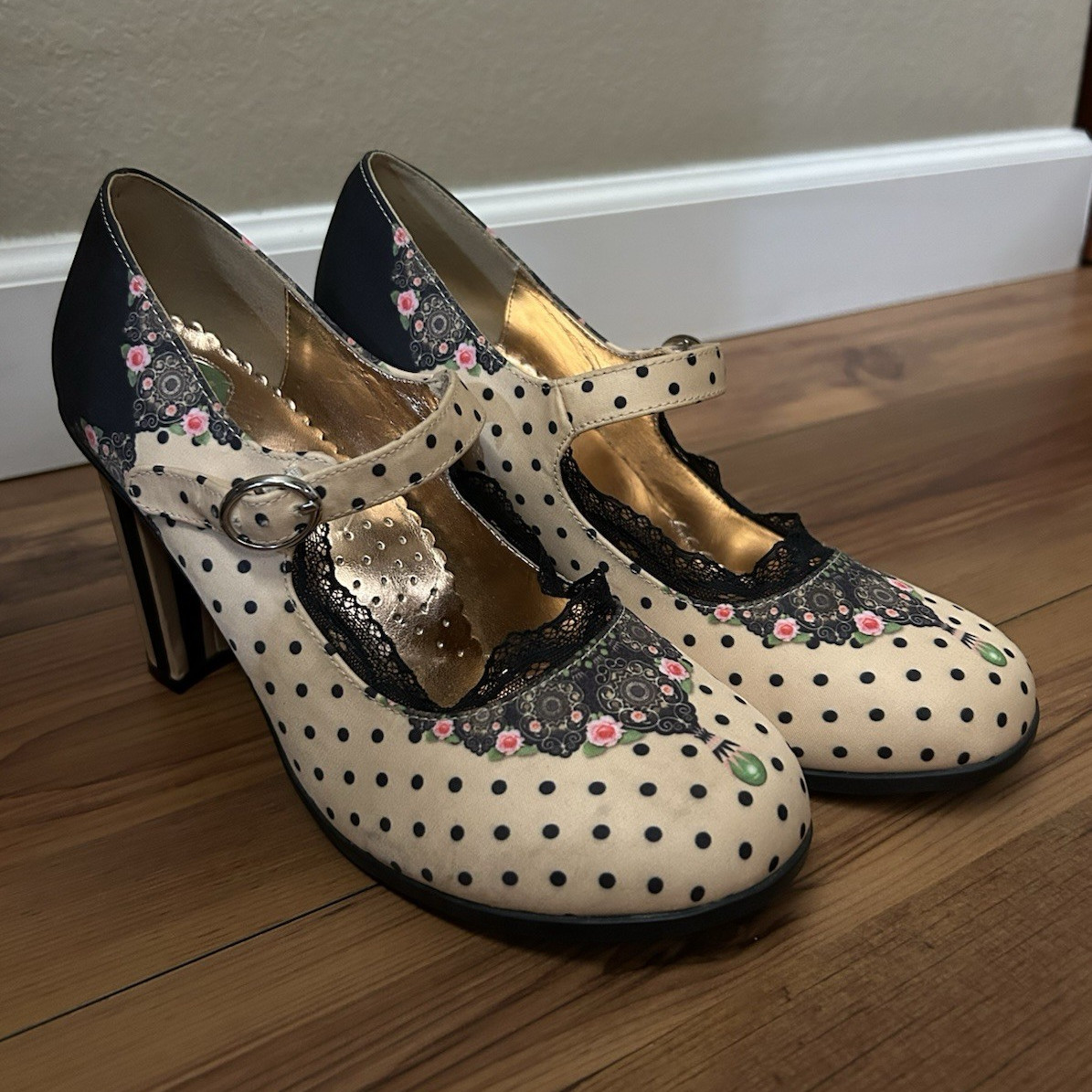 Irregular Choice Mary Jane Polka Dot Round Toe Ankle Strap Buckle US 9