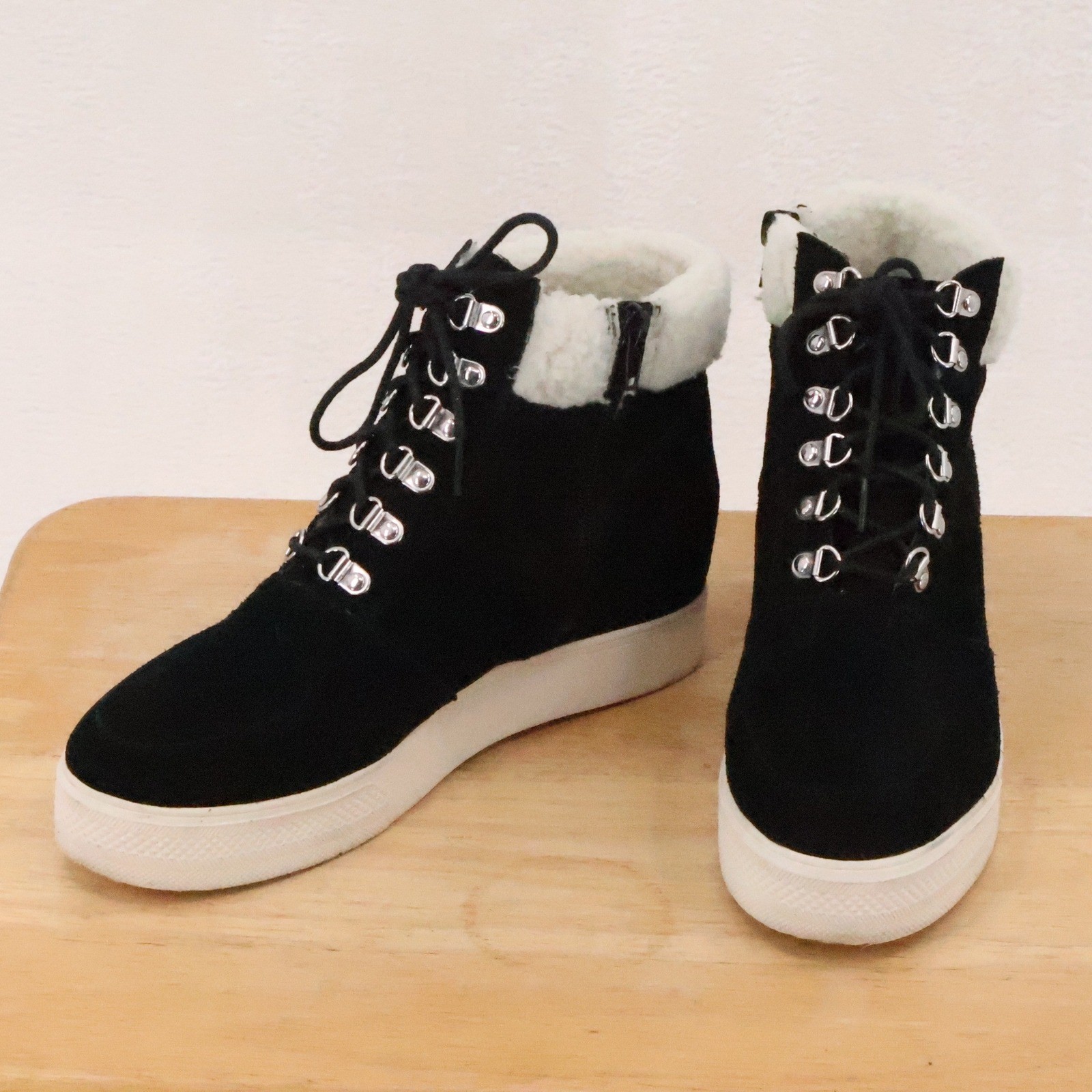 Steve Madden Suede Sherpa Sneaker Boots Womens Size 12 Black High Top Streetwear