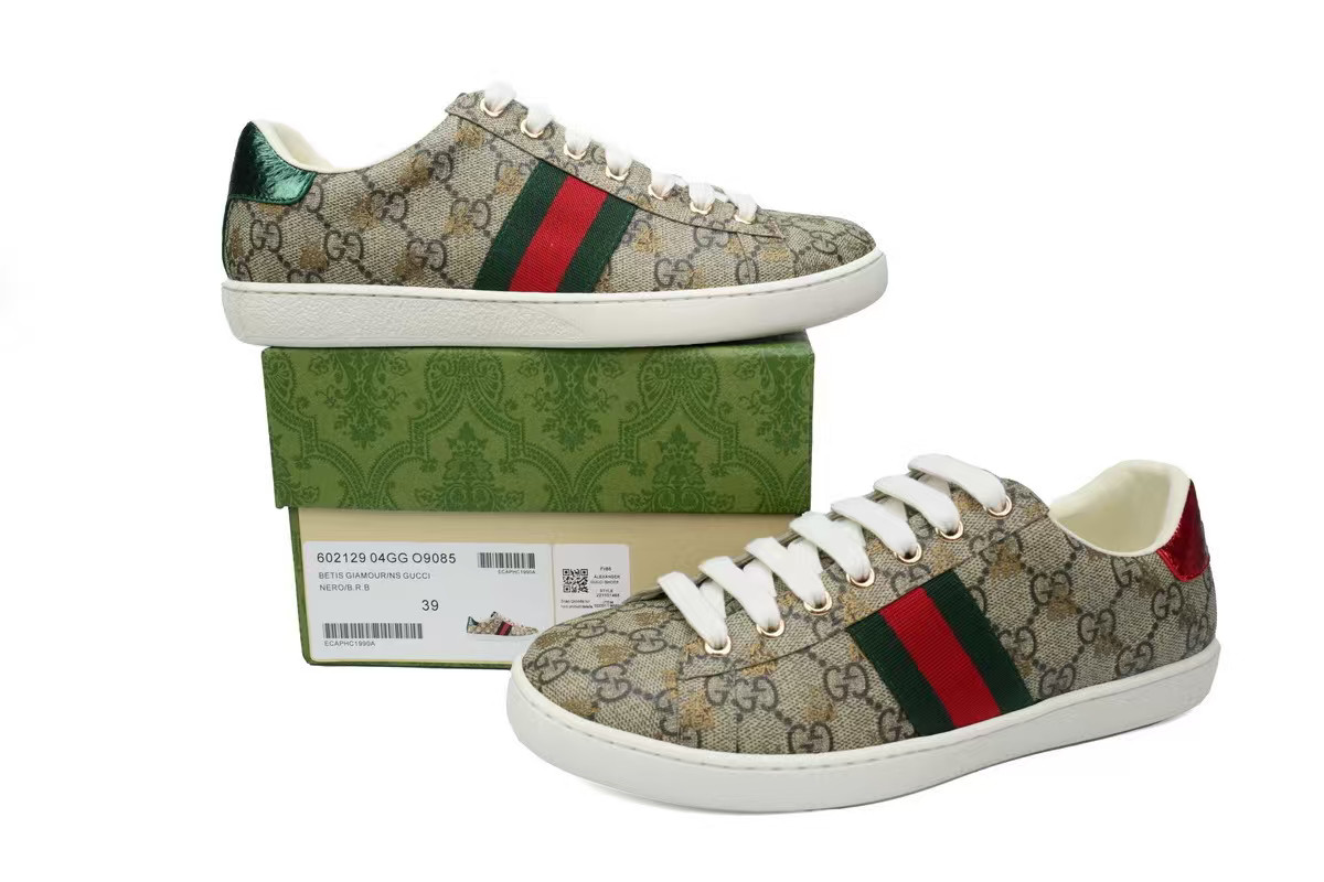Gucci Women’s Fashion GG Monogram White Sneakers