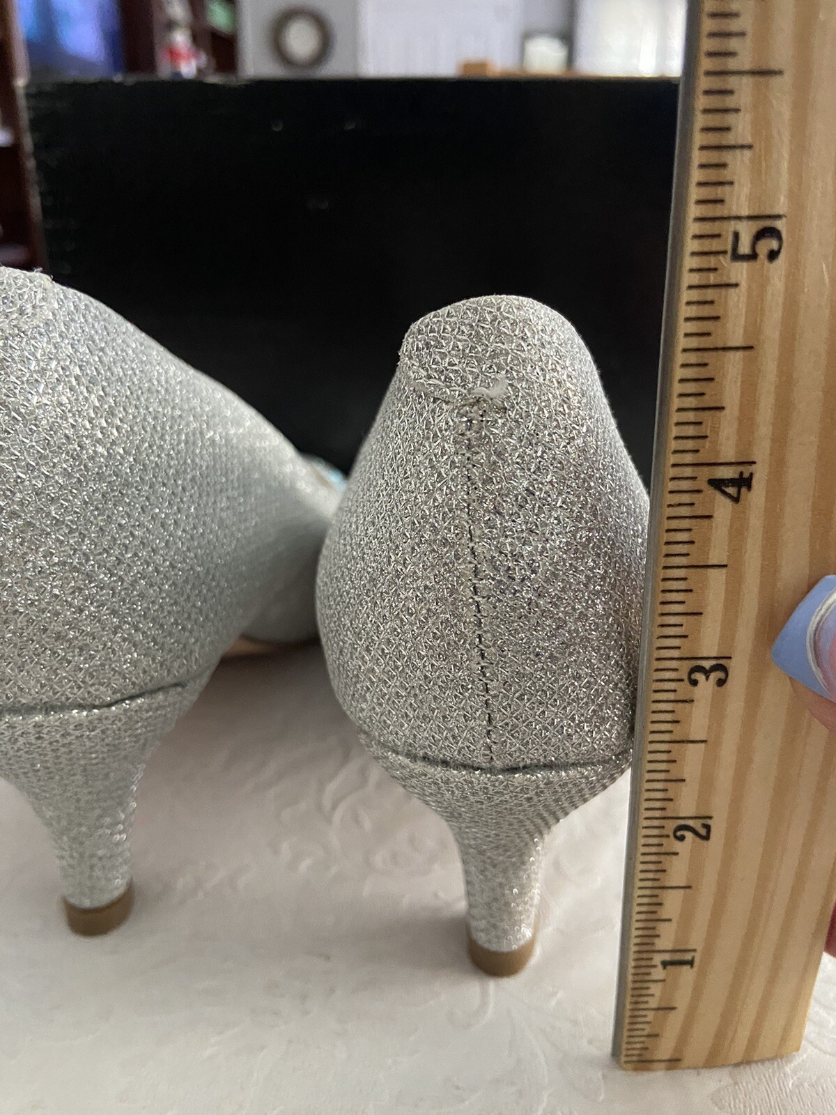 De Blossom Bertha-3 Silver Rhinestone Sparkle Mid Heel Dress Pump Shoe 6.5