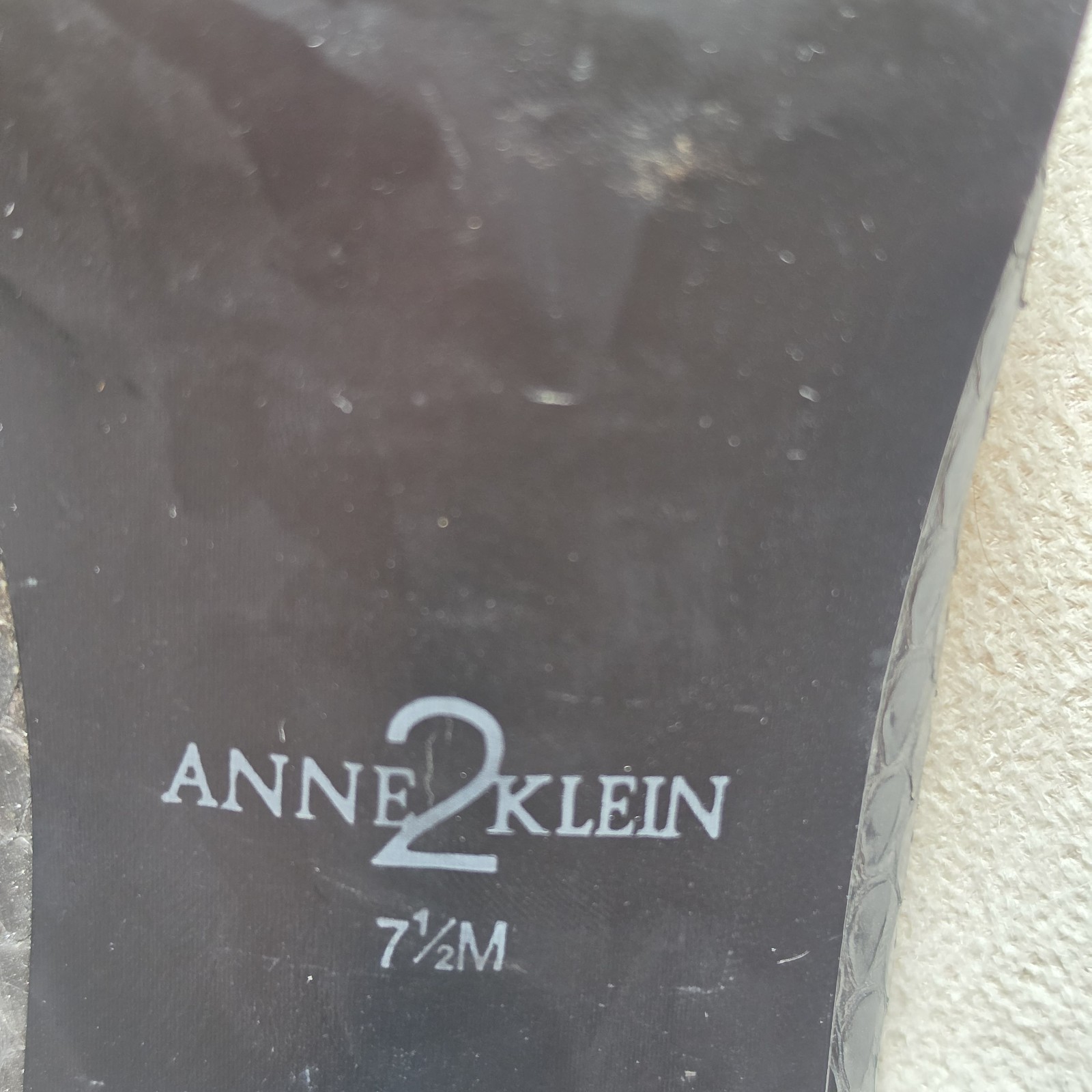 Anne Klein Women’s Black Leather Embossed Snake Strappy Slip-On Sandals 7.5M