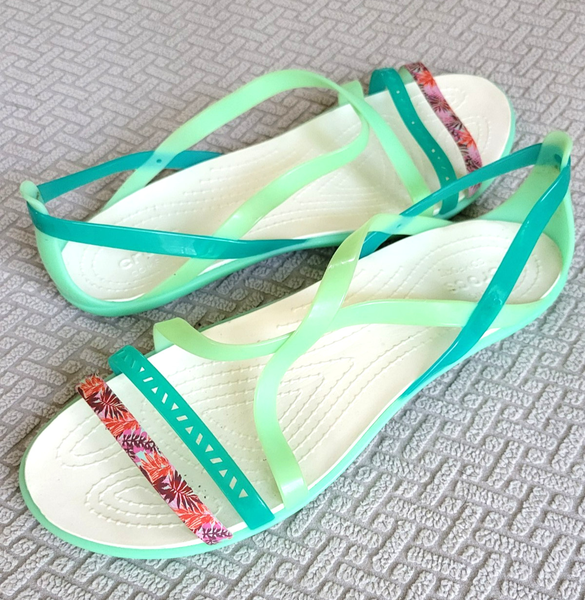 Crocs Isabella Sandal cross translucent MINT green floral Strappy Flats SIZE 10