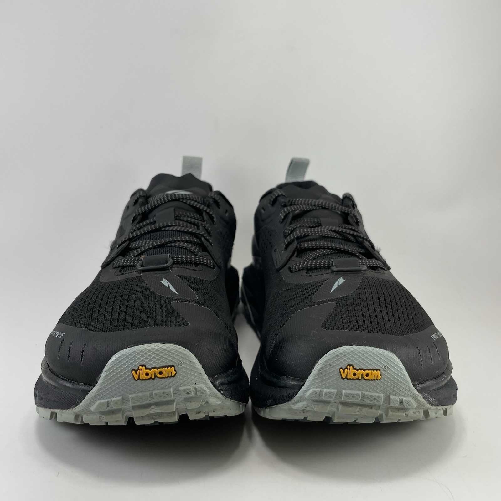 Altra Olympus 4 Womens Running Shoes Size US 7.5 Black Vibram Max Cushion