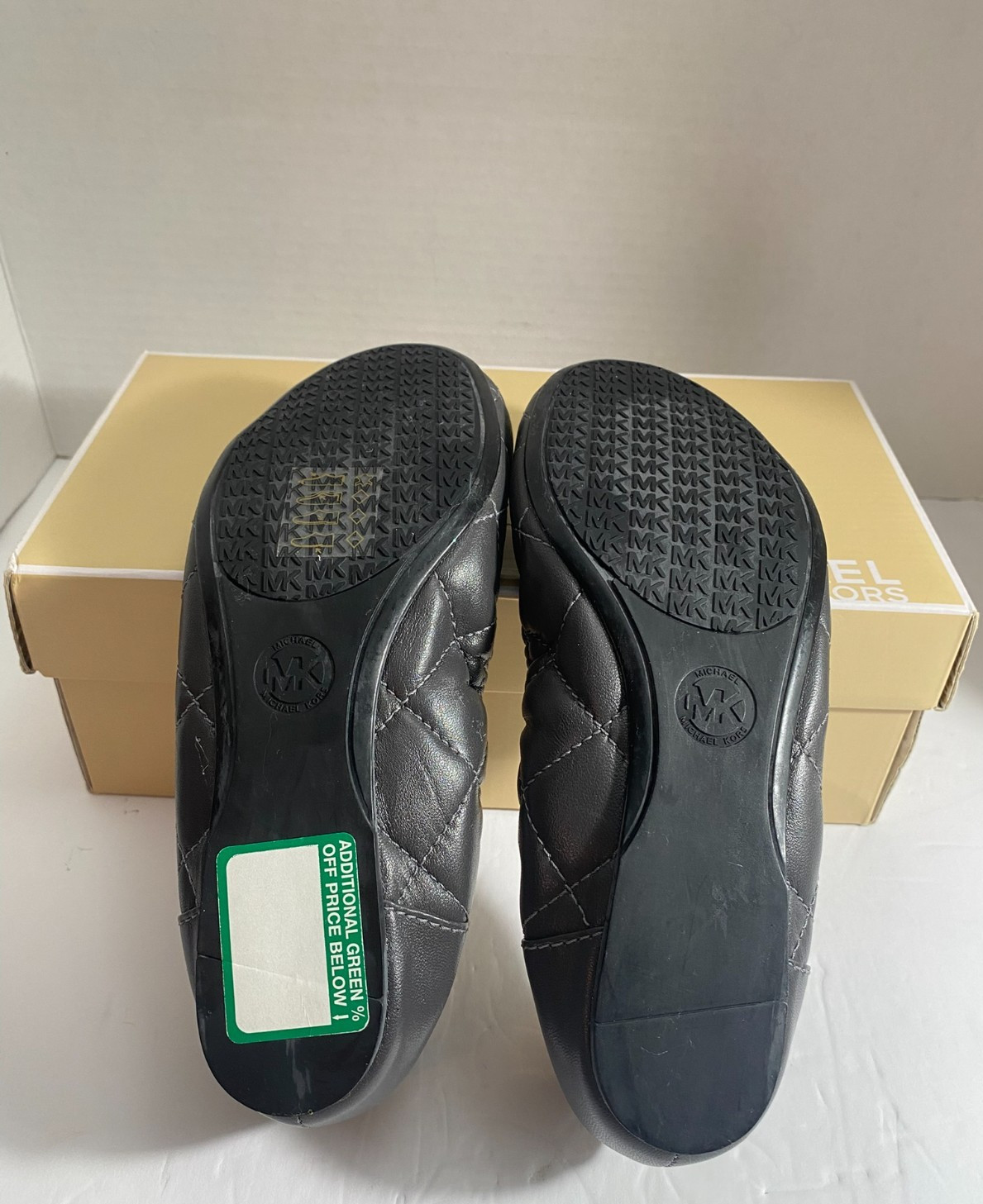 Michael Kors Fulton Quilted Ballet Flats Dark Gray Leather Silver MK Logo 6M-New