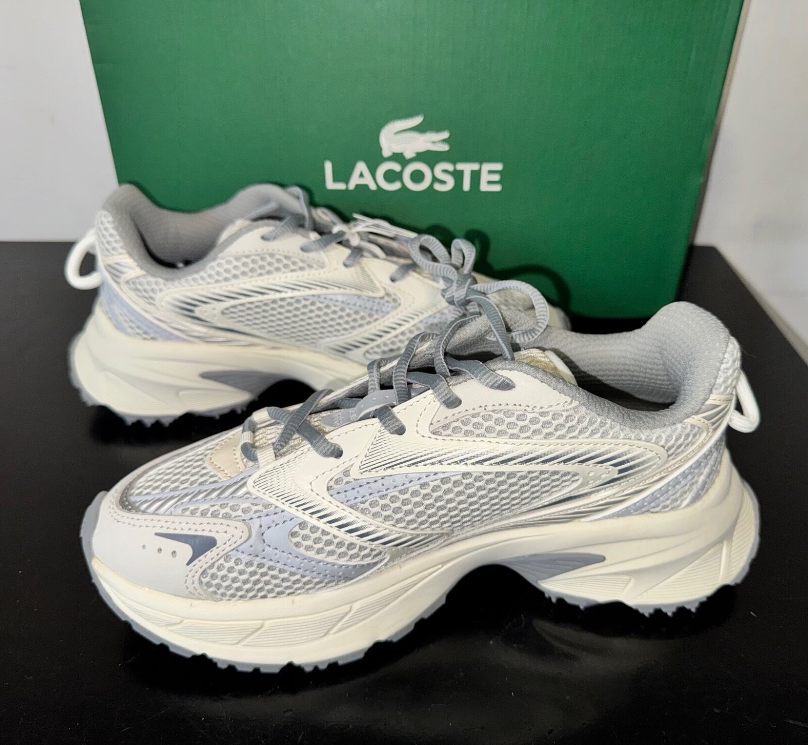 Lacoste L003 NEO SHOT Women’s Sneakers Off White / Grey. Sizes 5.5 to 10 USA
