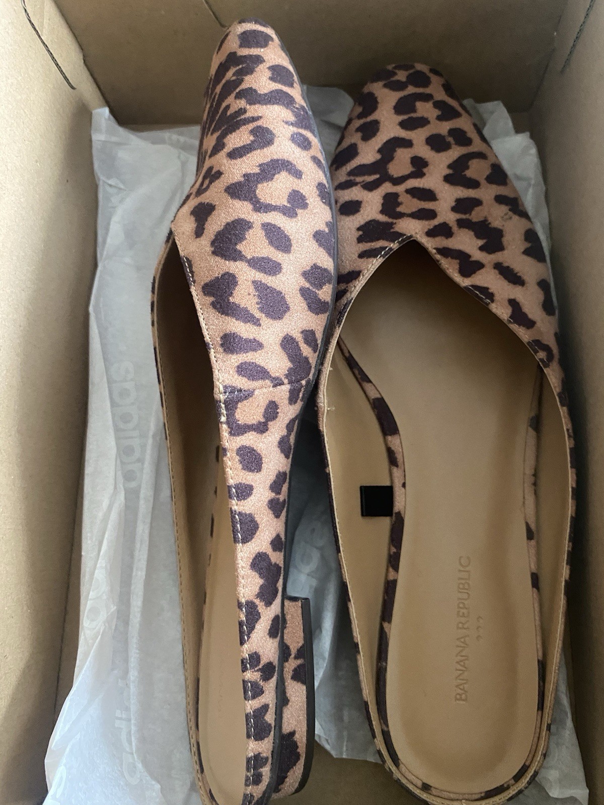 Banana Republic Women’s Cheetah Animal Print Slip-On Pointed Toe Flats 7