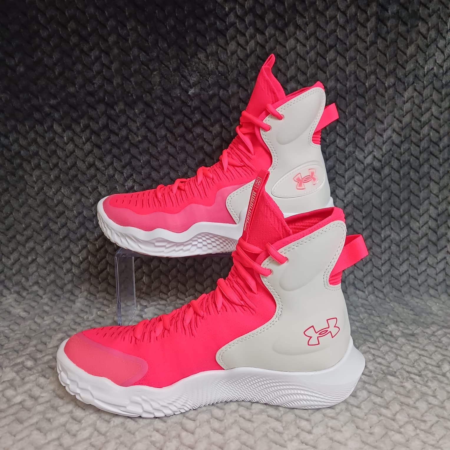 Under Armour Flow Highlight Ace Women’s Volleyball Shoes Hot Pink white Size 7