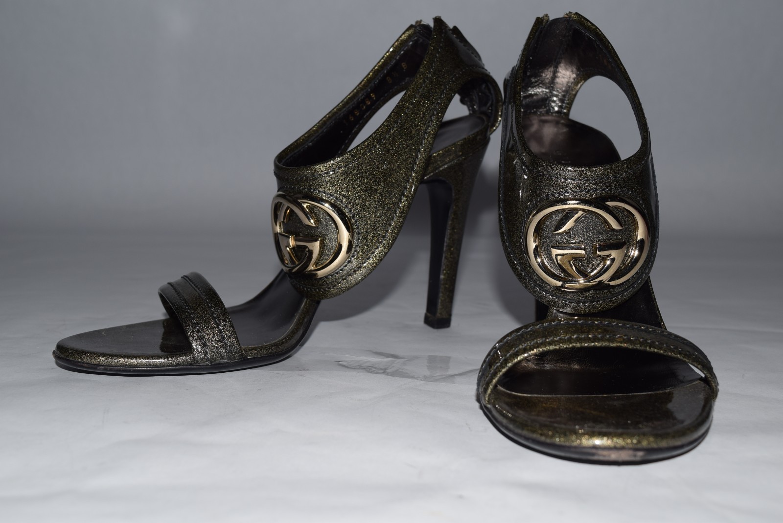 Vintage Gucci Glitter Logo Double G’s Leather Heels sz 38.5/8.5 Anthracite Black