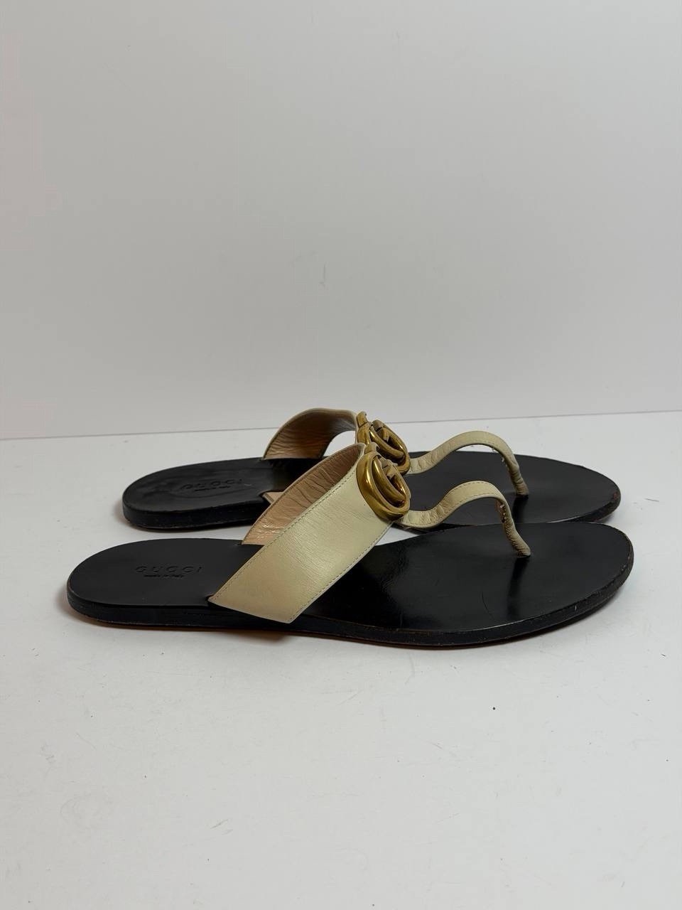Gucci Marmont GG Logo Light Beige Thong Sandals Size 37