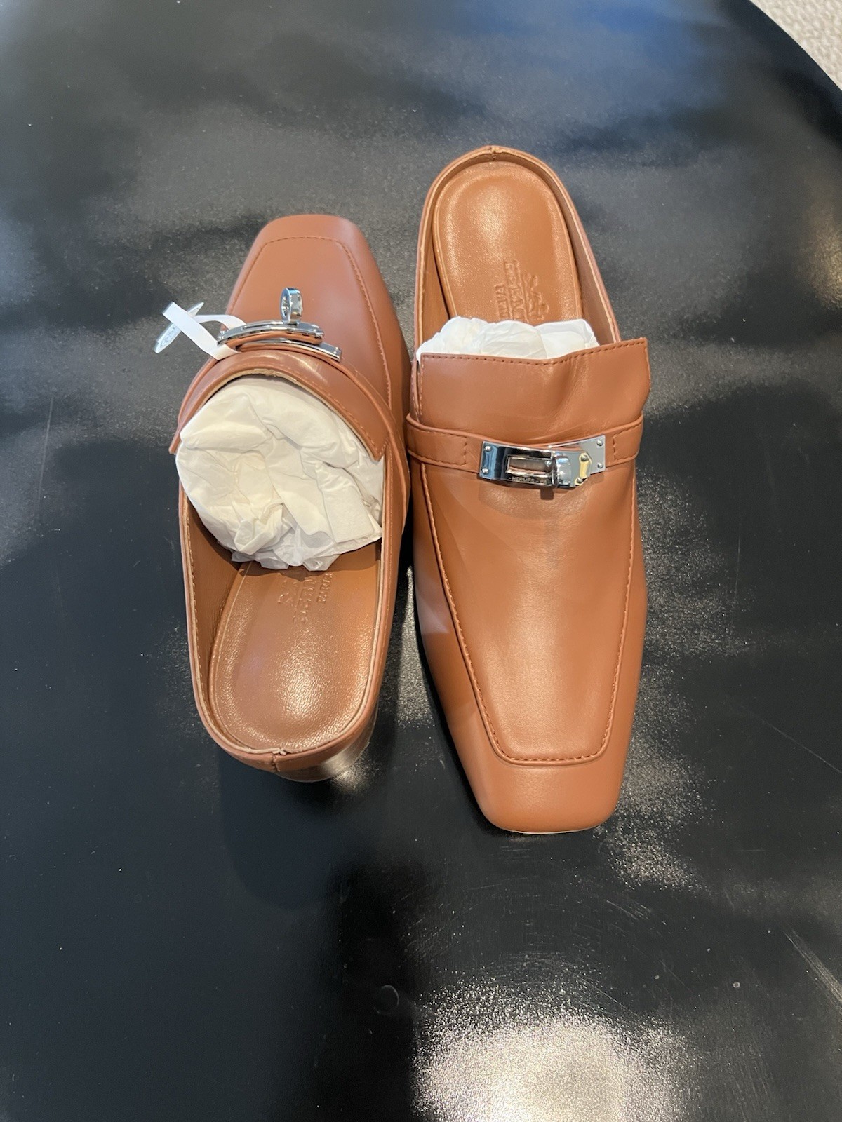 Hermès Style. Women’s Shoes Size 8 3 In High Heels Kelly