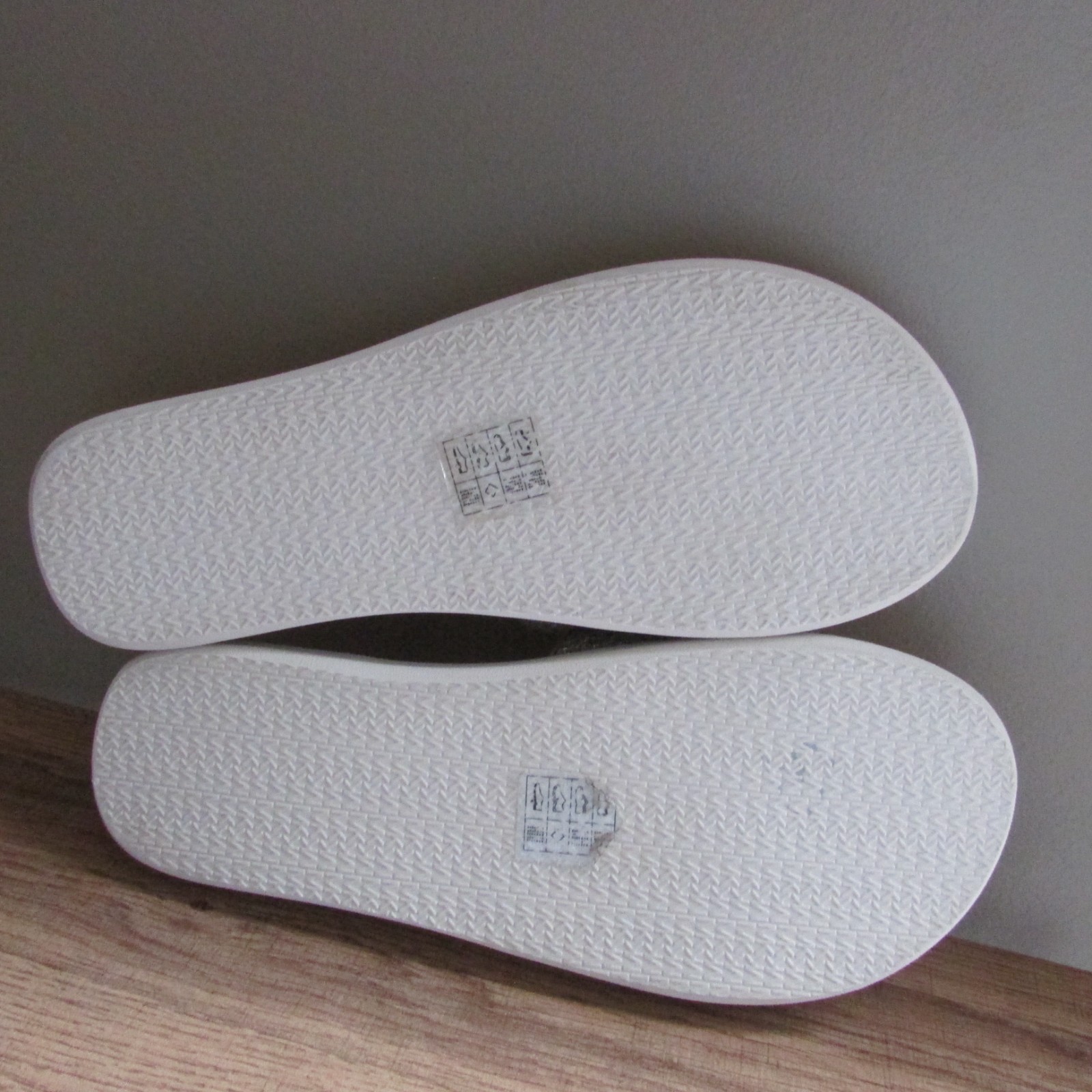 MICHAEL KORS GOLD SILVER WHITE CRYSTAL GLITTER MK LOGO DESIGNER SLIDE SANDALS-8