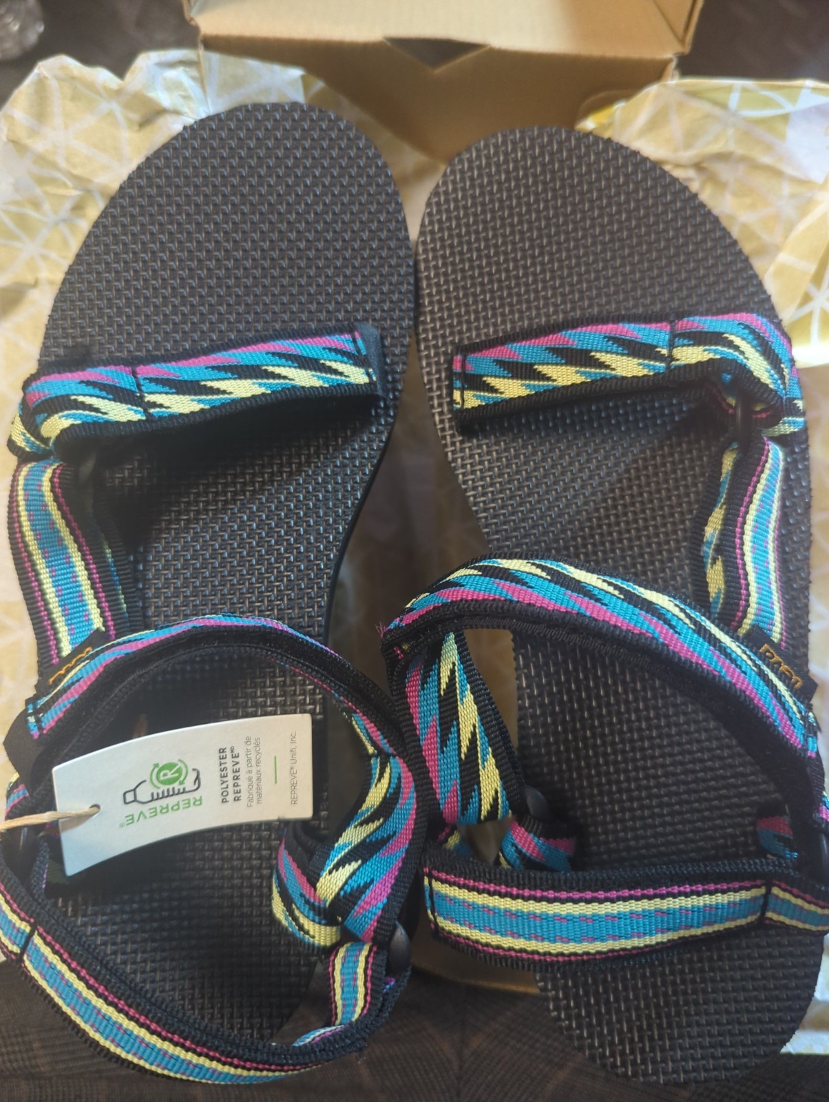 TEVA WOMEN’S MIDFORM UNIVERSAL SANDAL – SIZE: WOMEN 7 – Bolt Retro