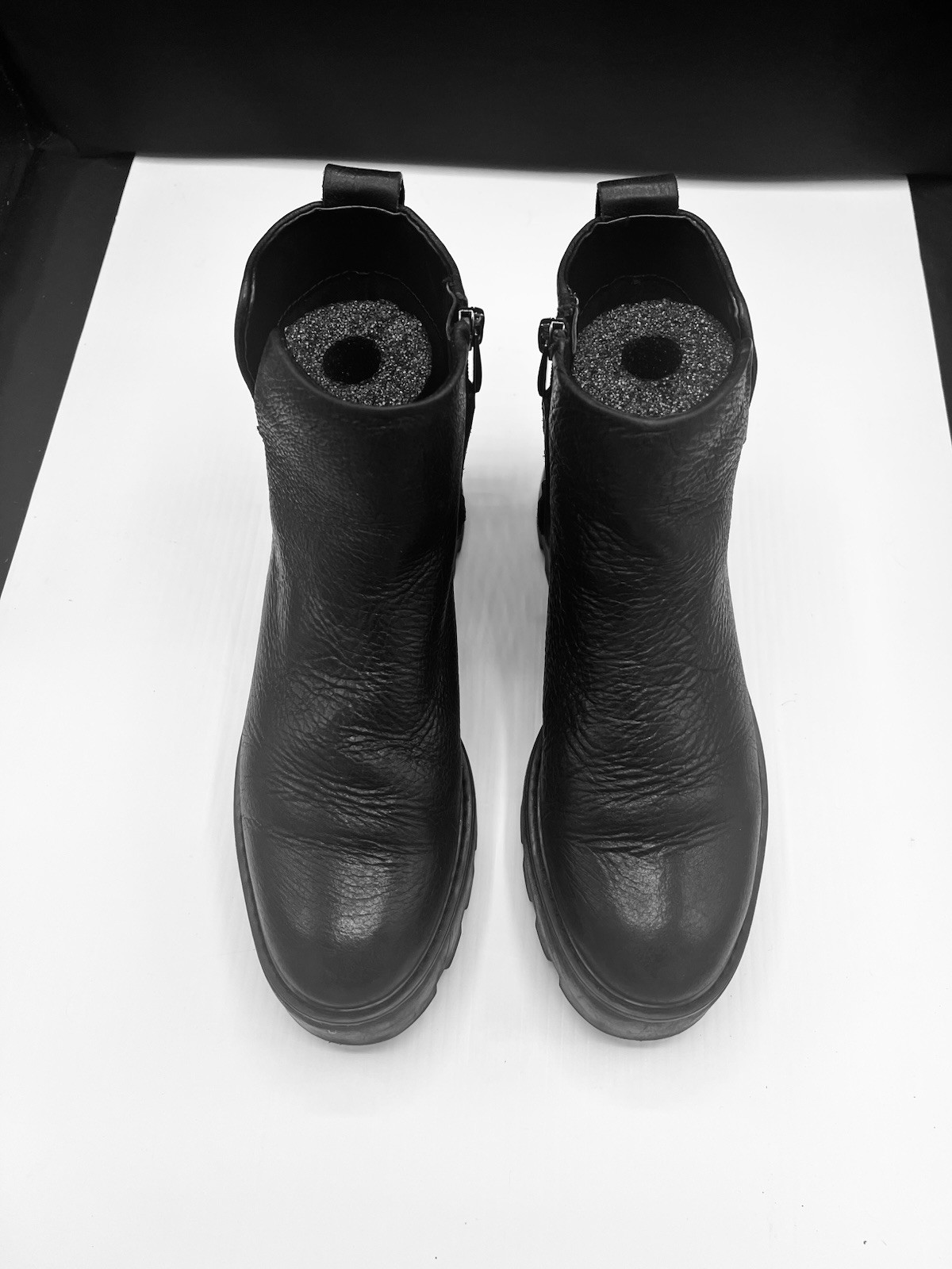 Franco Sarto Billie Black Leather Lug Sole Ankle Boots Women’s 7.5 Zip Comfort