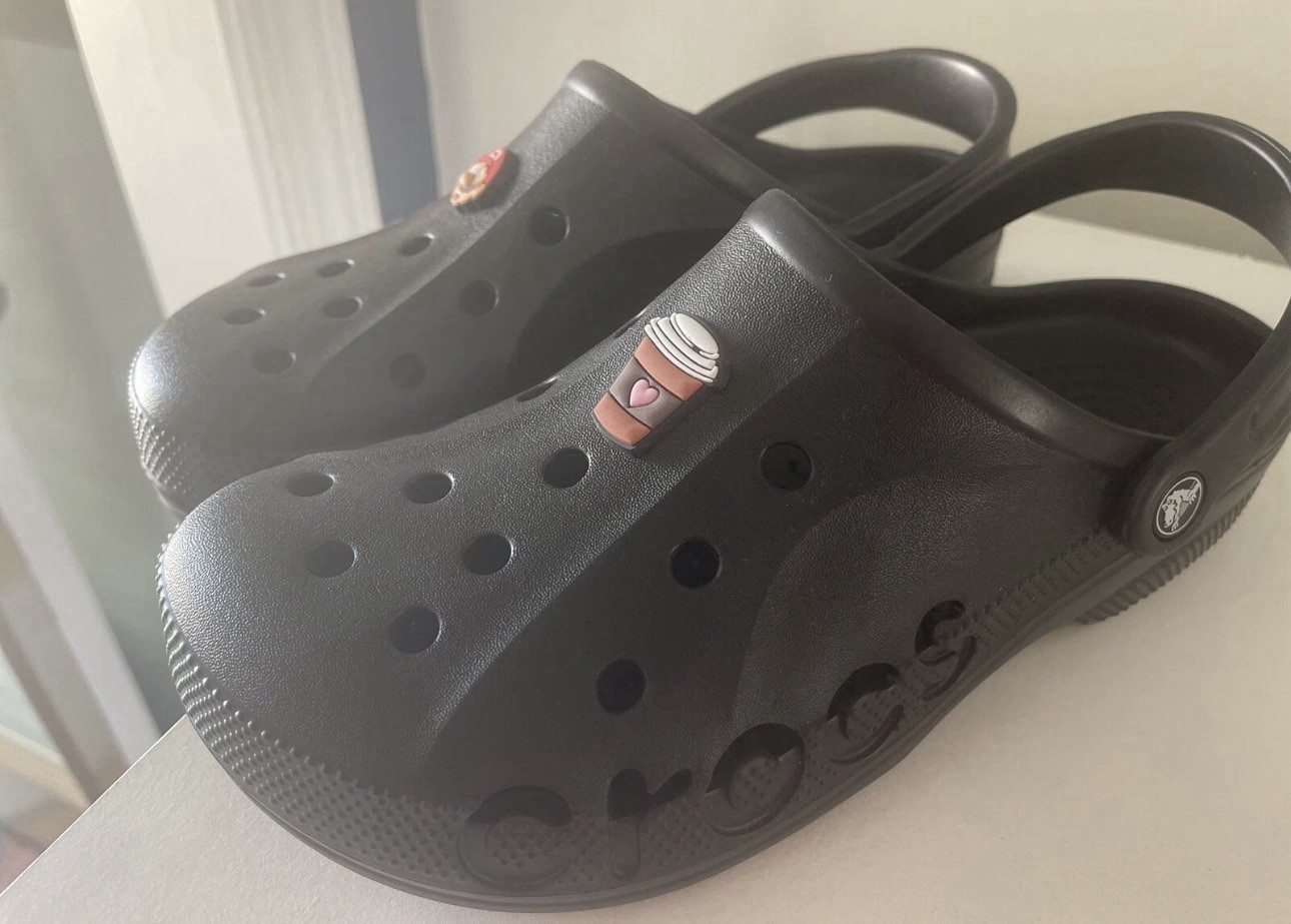 Crocs Men’s and Women’s Baya Clogs Waterproof Sandals Mens 9 / Womens 11
