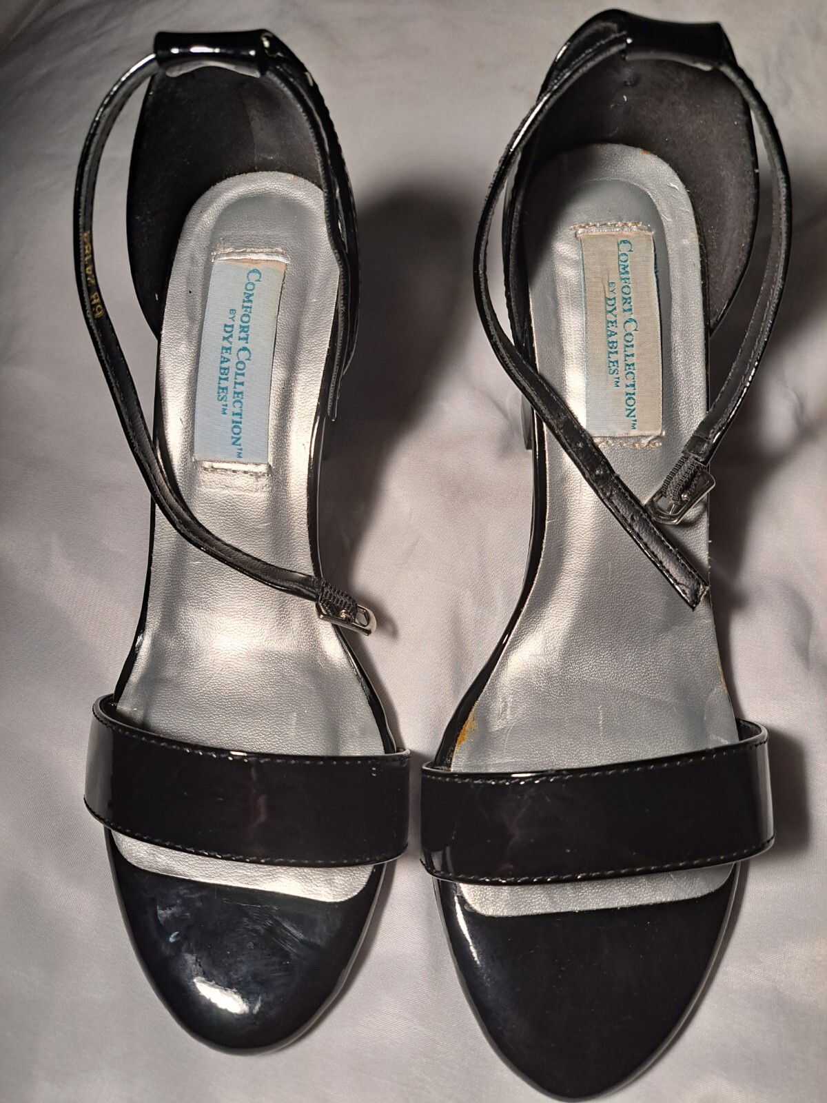 Dyeables Womens Maddox Ankle Strap Patent Leather Dress Sandal Black Size 7 US