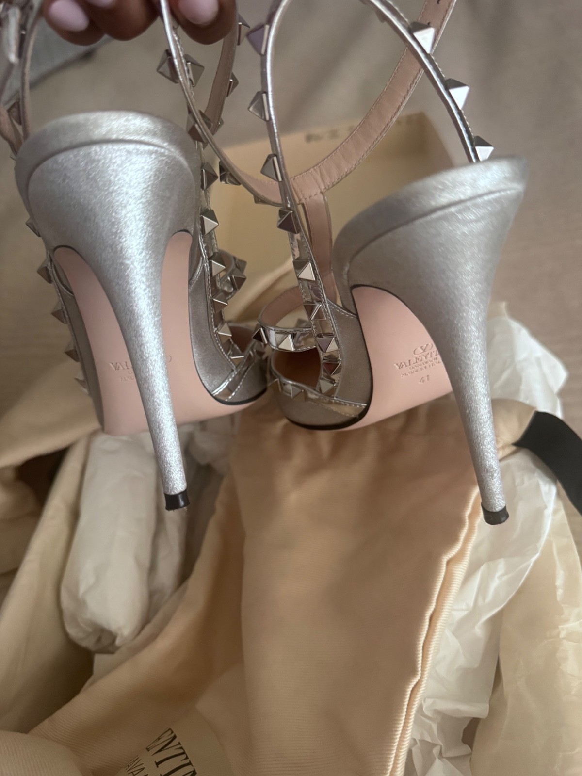 Valentino Garavani Rockstud 100 leather-trimmed glitter pumps