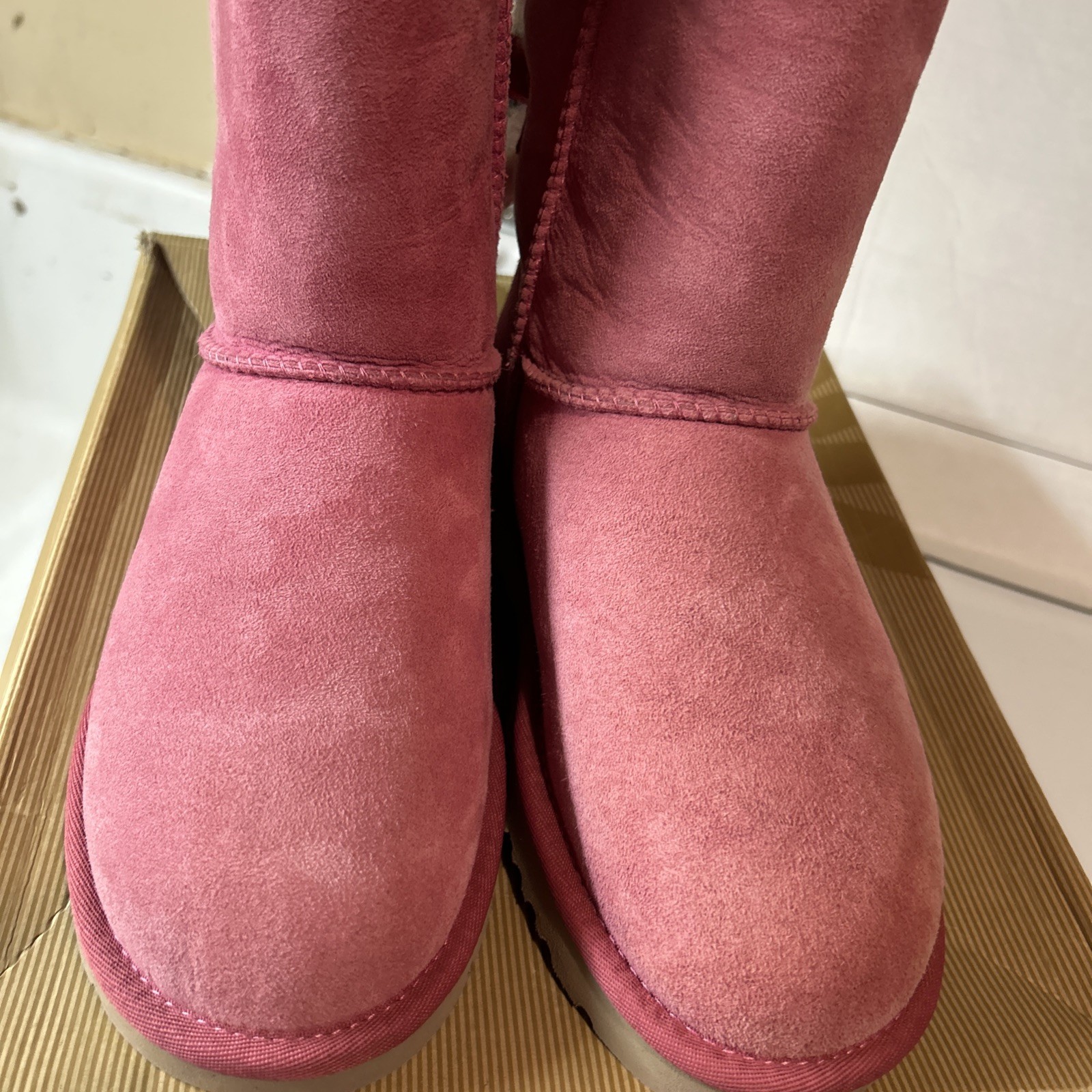 Ugg Australia Bailey Bow Sheepskin Boots Women’s Size US 7 (1002954) DDR
