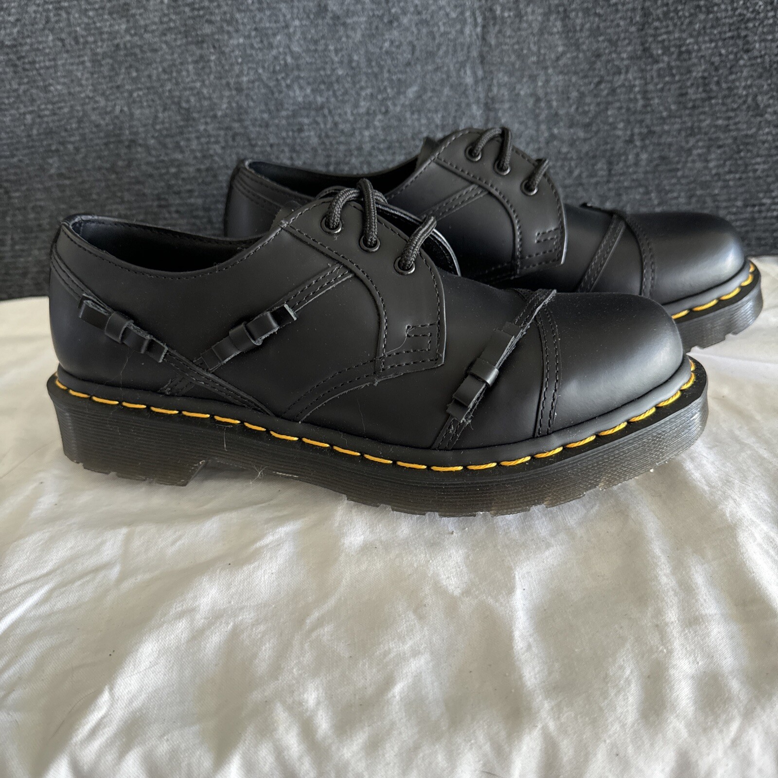 Doc Martens 1461 Black Oxford, With Bows, New, Woman Left Size 8, Right Size 7