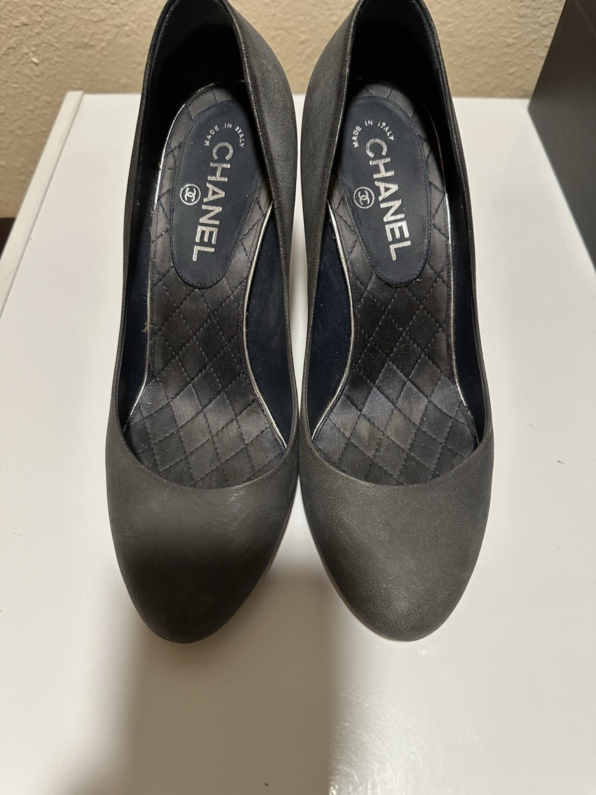 Chanel Leather CC Logo Lagerfeld Crystal Pumps 40