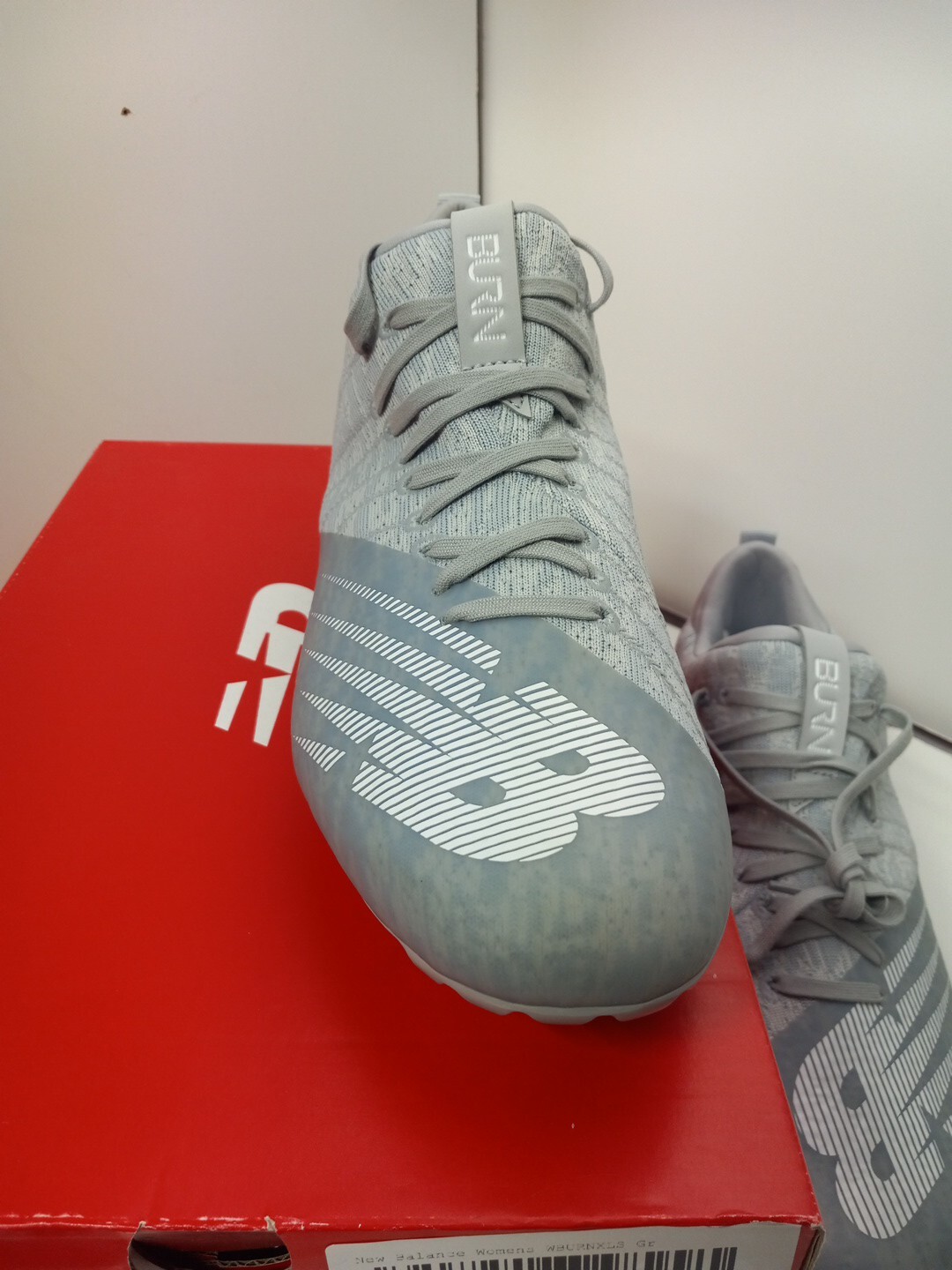 New Balance Burn X Low Gray Lacrosse Cleats Womens Sz 12 D Wide